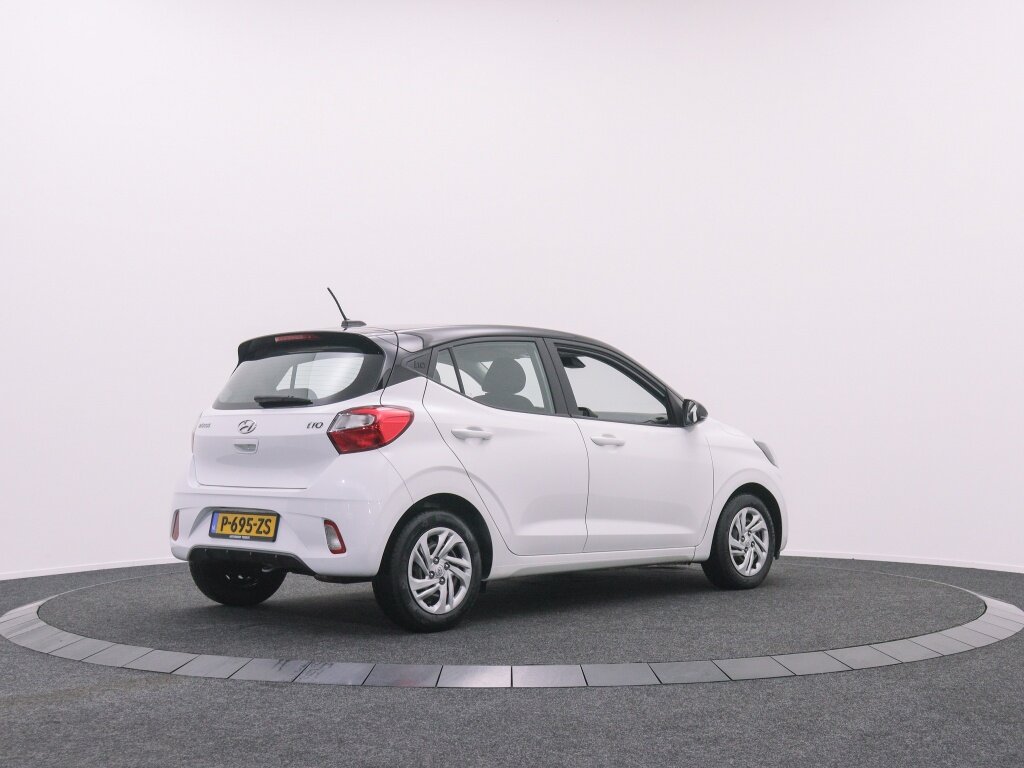 Hyundai i10 1.0 Comfort | Navigatie met Carplay | Cruise control | - Afbeelding 2