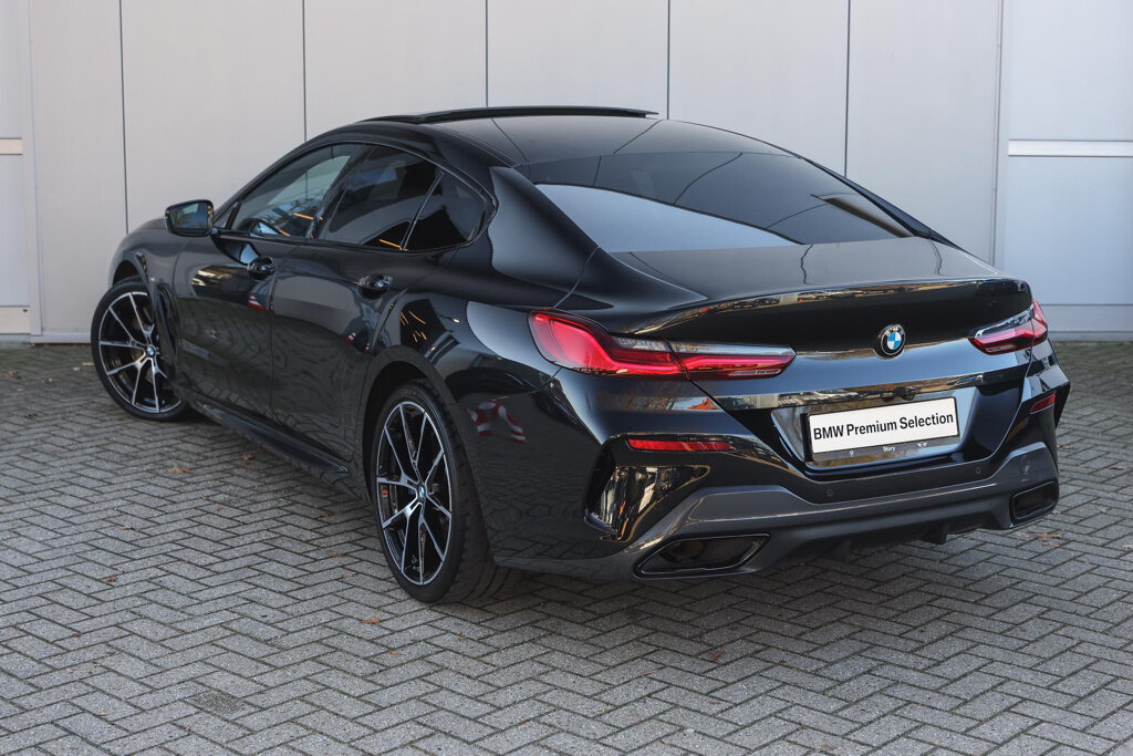 BMW 8 Serie 2