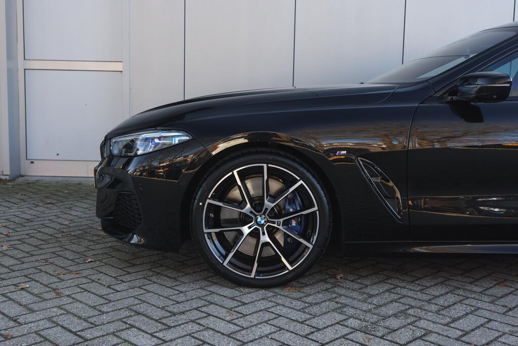BMW 8 Serie 5