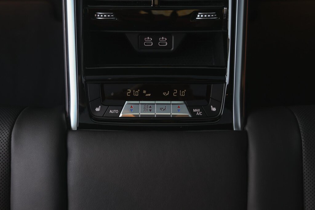 BMW 8 Serie 13