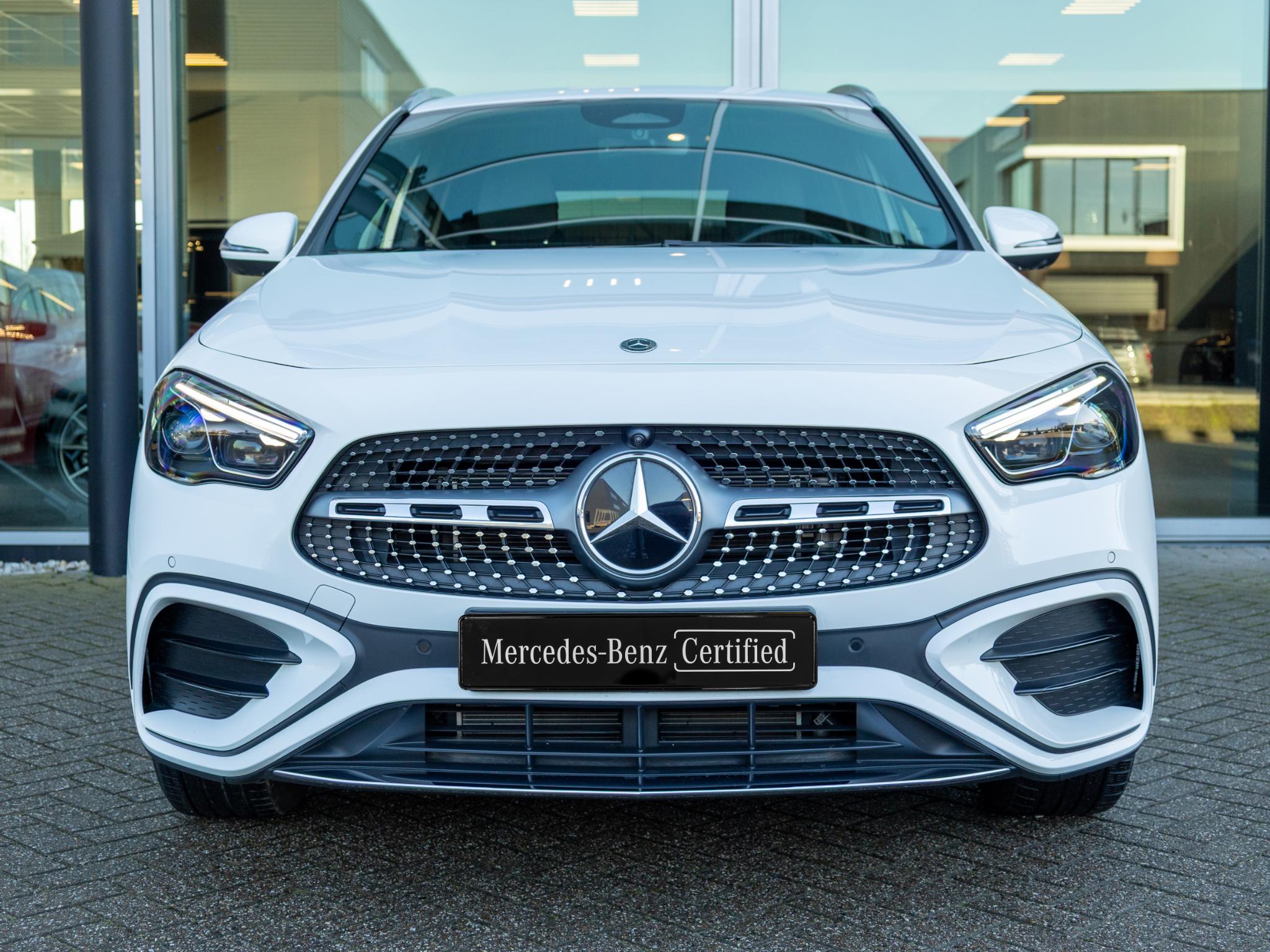 Mercedes-Benz GLA 250 e Star Edition AMG Line - Afbeelding 4