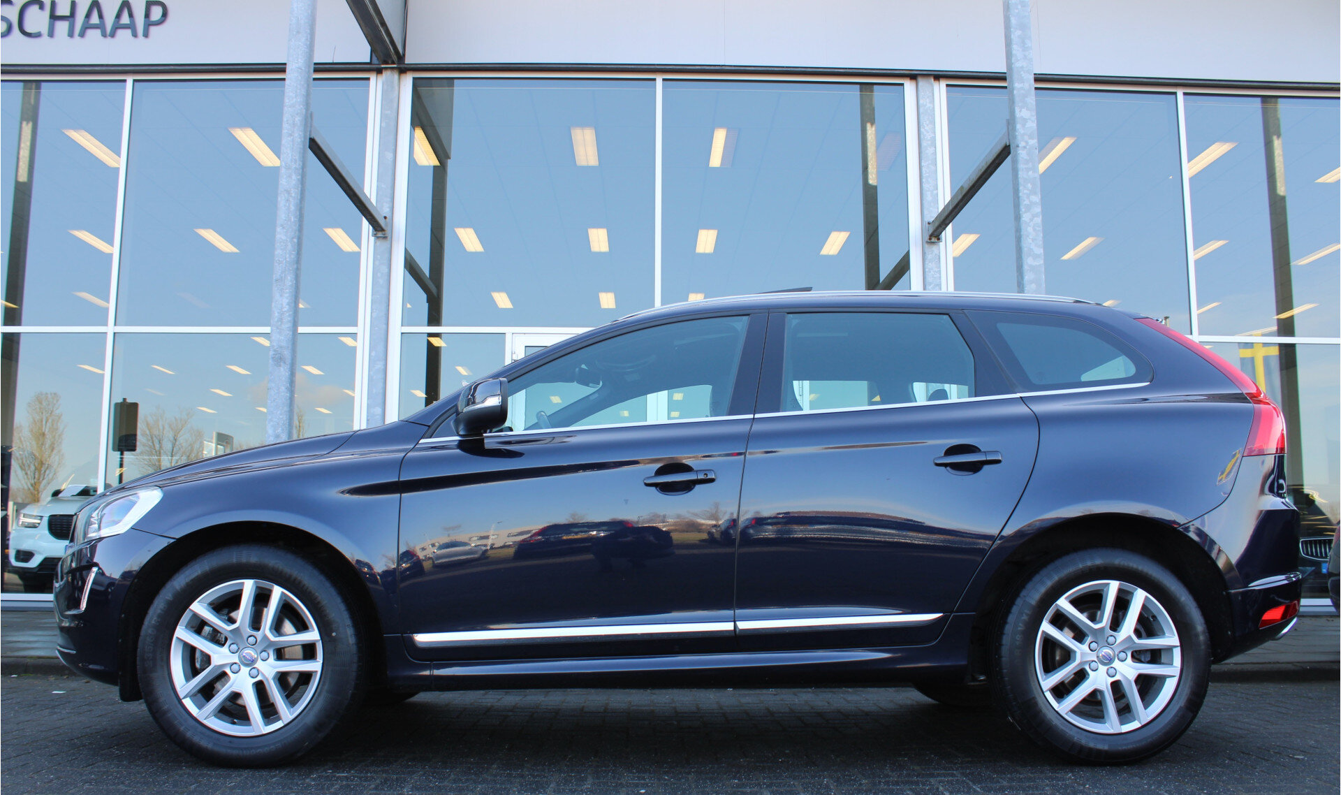 Volvo XC60 2.0 T5 FWD Polar+ - Afbeelding 2