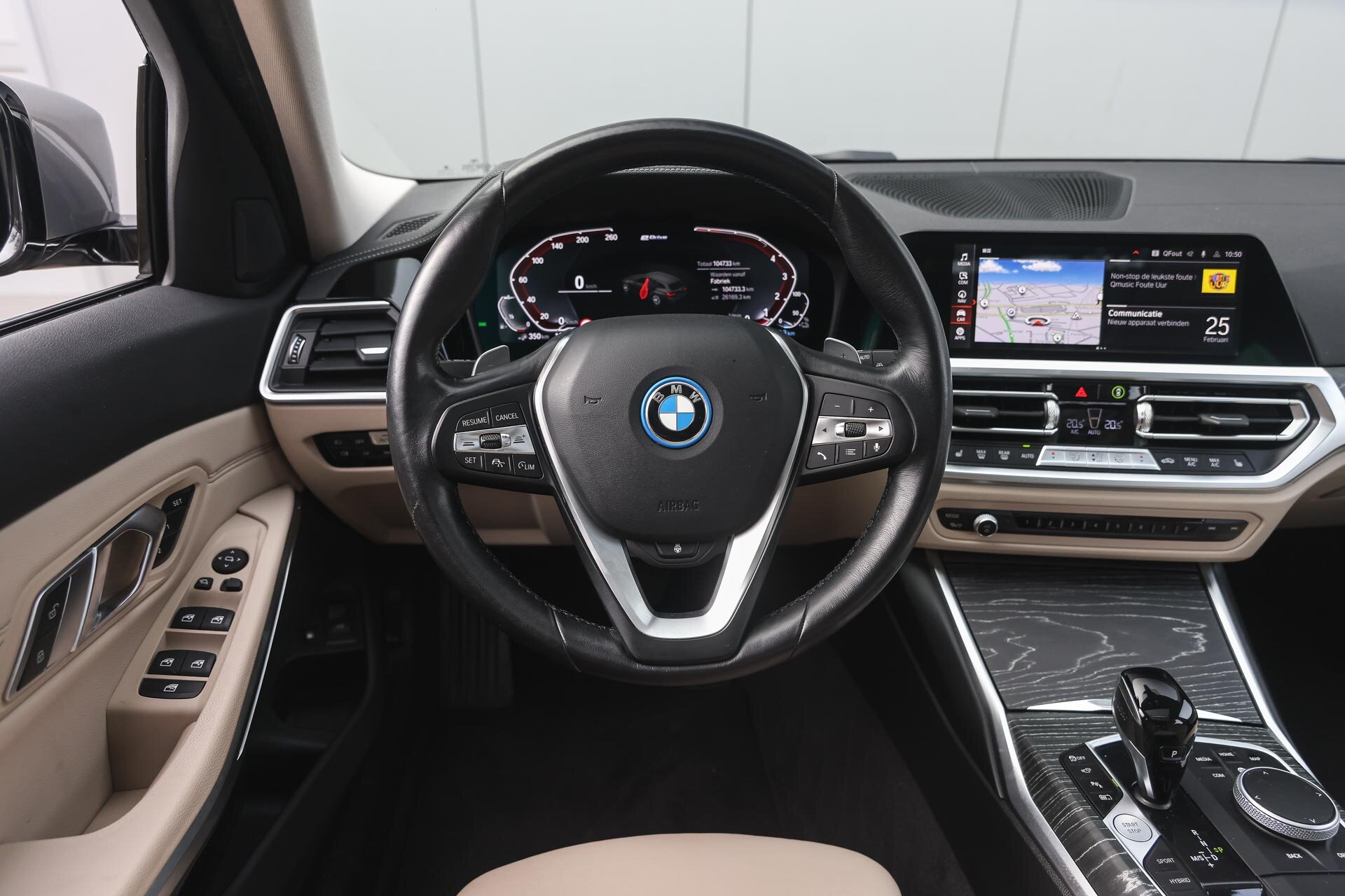 BMW 3 Serie Touring 330e High Executive Luxury Line Automaat - Afbeelding 3