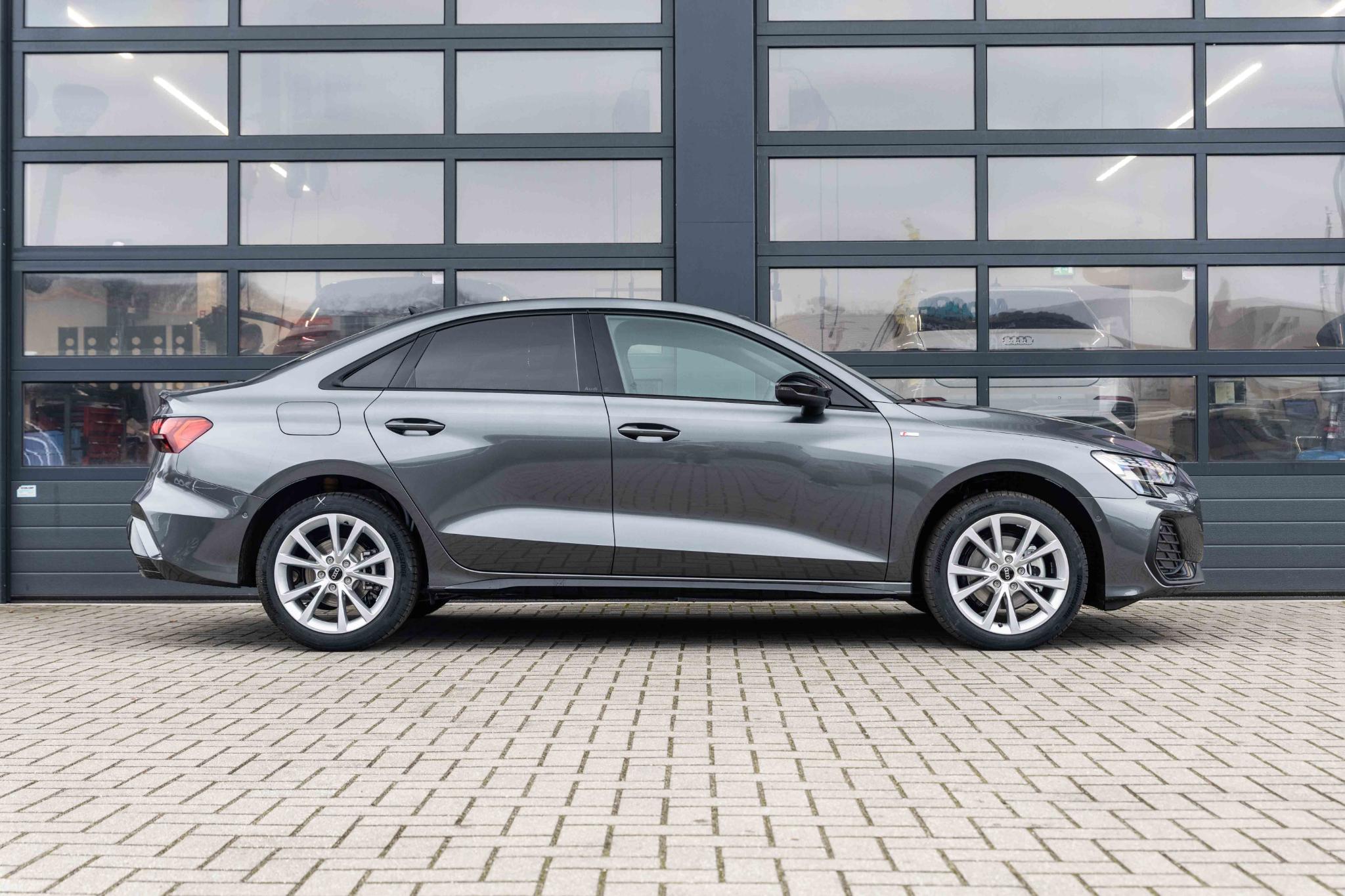 Audi A3 Limousine 35 TFSI 150pk S Edition - Afbeelding 3