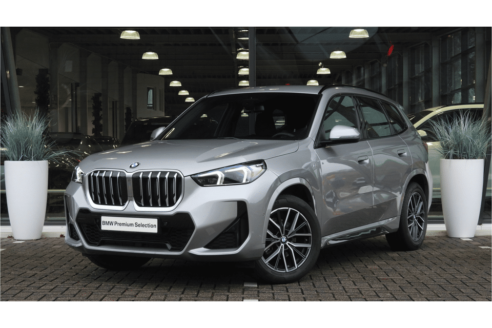 BMW X1 sDrive18i M Sport Automaat - Afbeelding 1