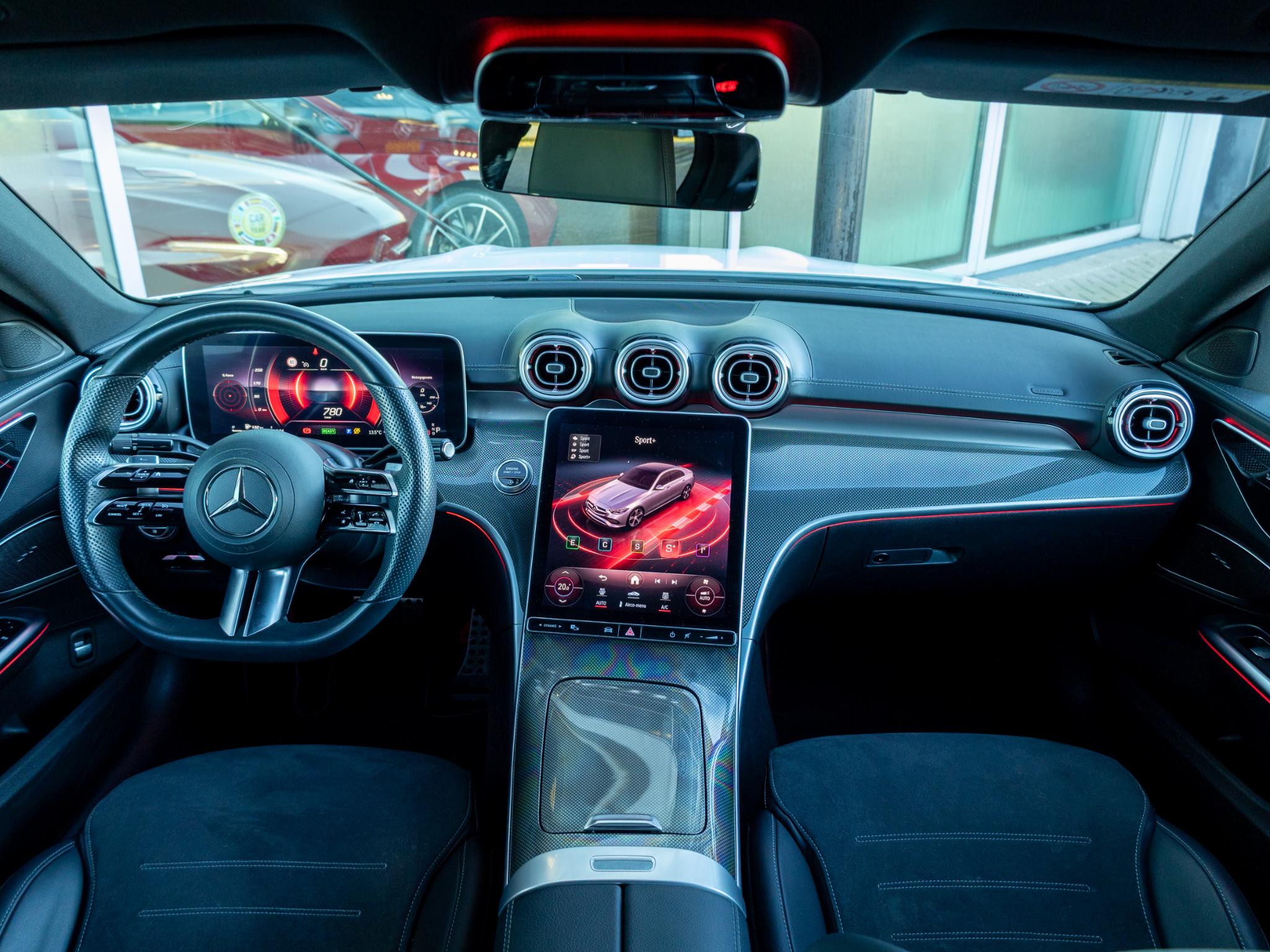 Mercedes-Benz C-Klasse Limousine 180 AMG Line - Afbeelding 3