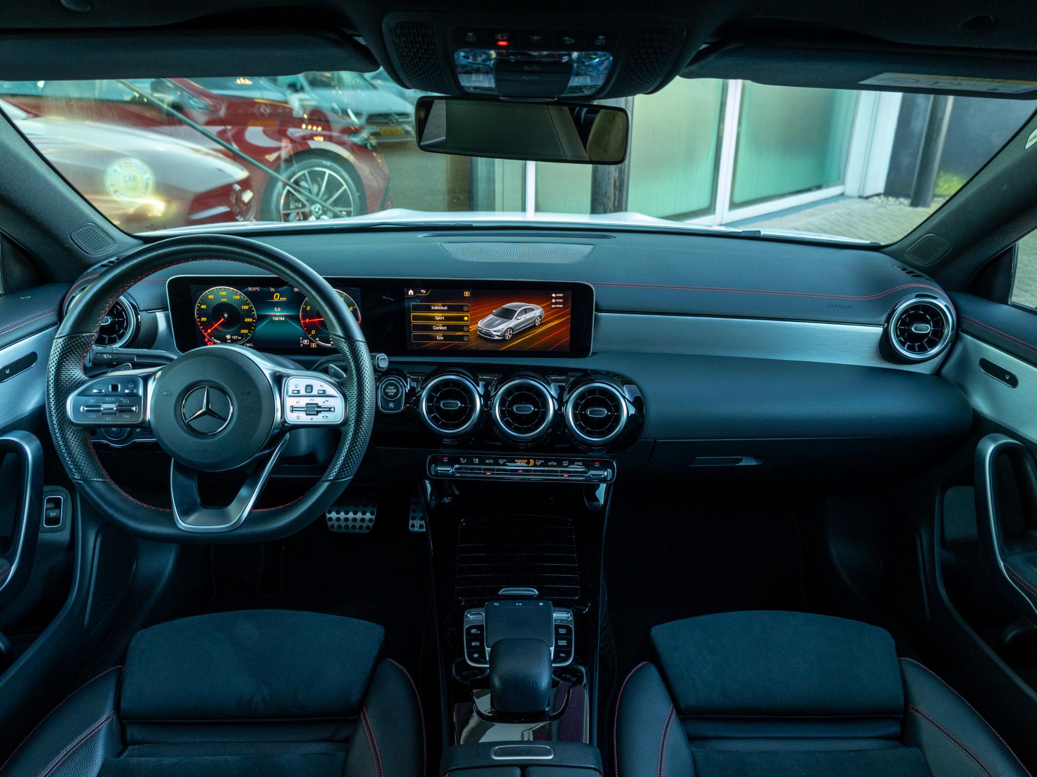 Mercedes-Benz CLA Coupé 180 Advantage - Afbeelding 3