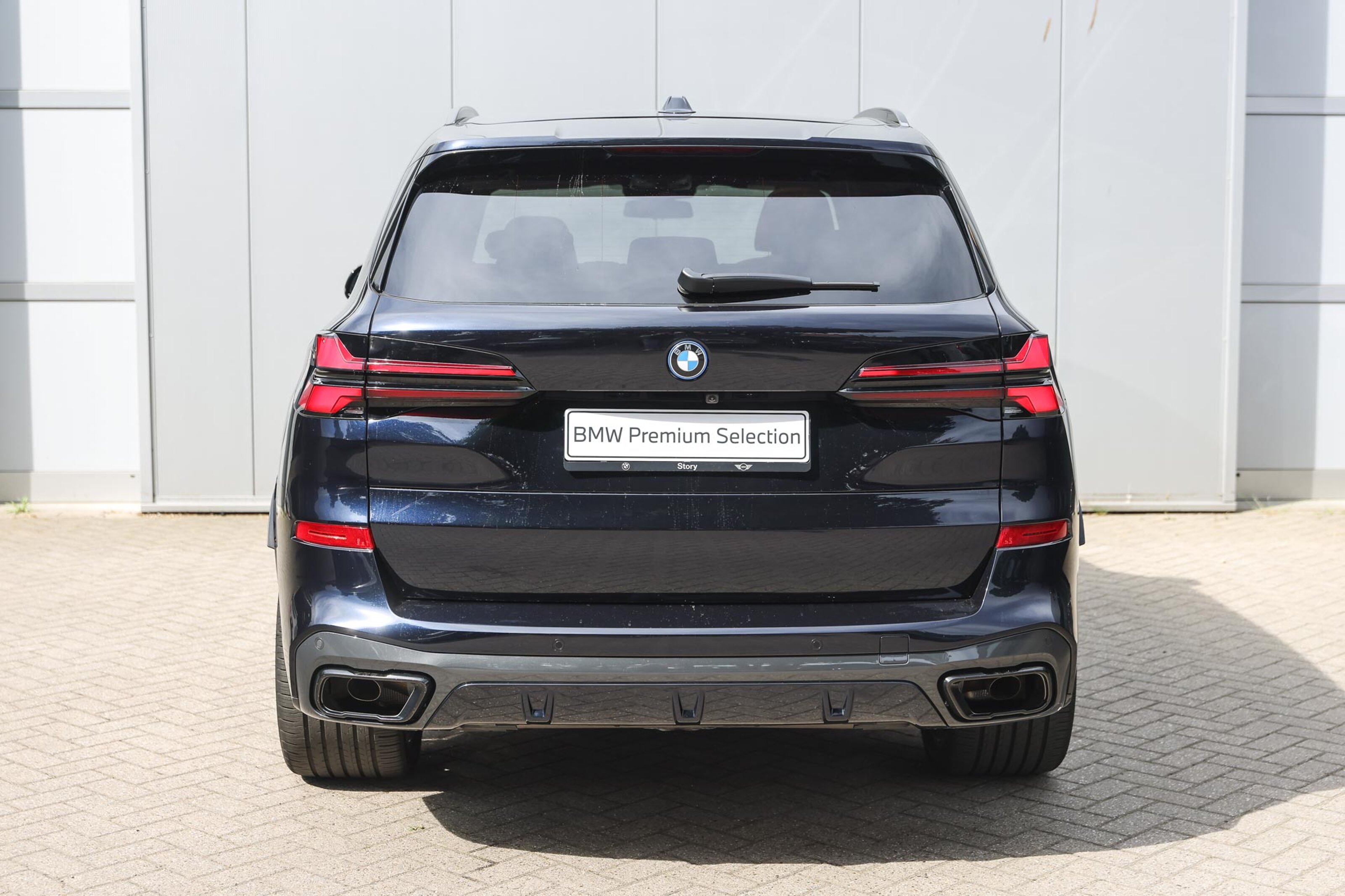 BMW X5 8