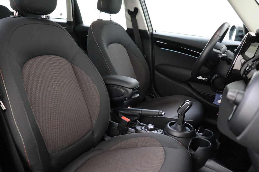 MINI Cooper 12