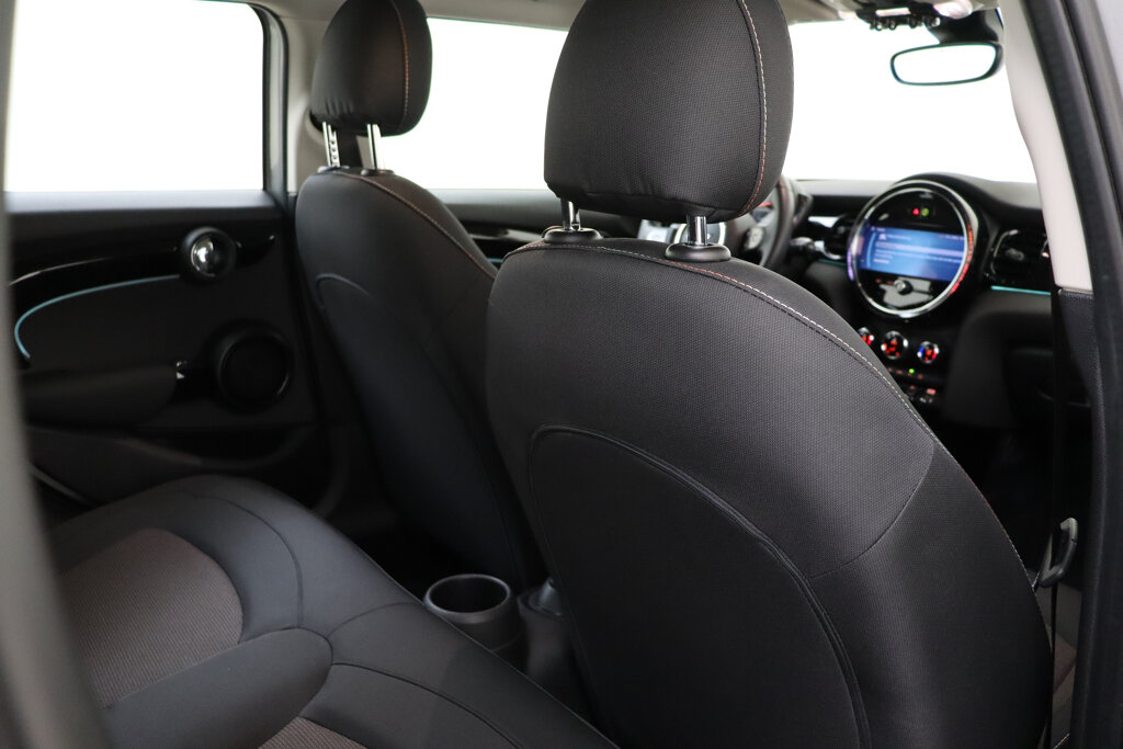 MINI Cooper 20