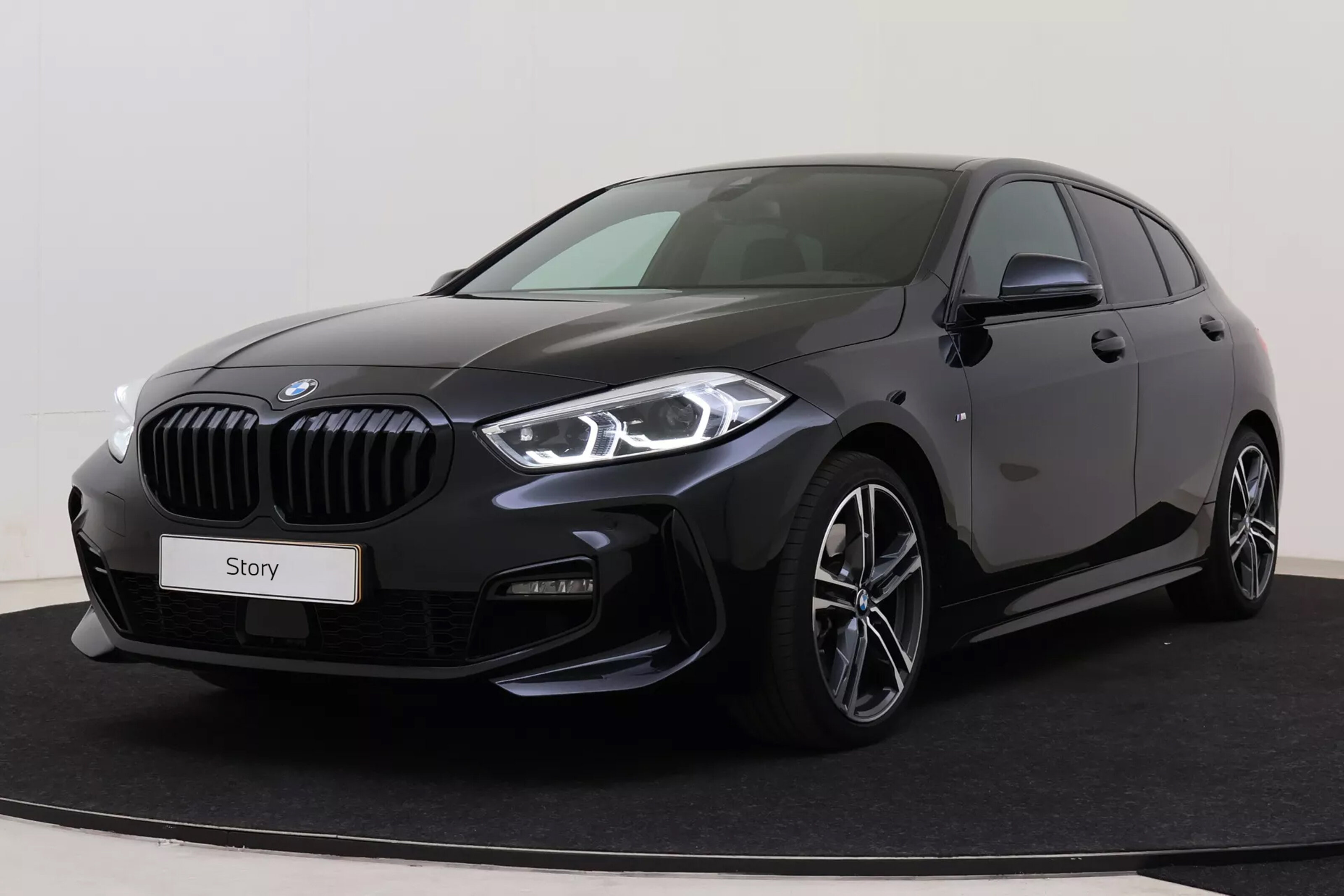 BMW 1 Serie 120i High Executive M Sport Automaat