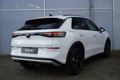 Volkswagen T-Roc 1.5 eTsi 150pk DSG Life First Edition - Afbeelding 2