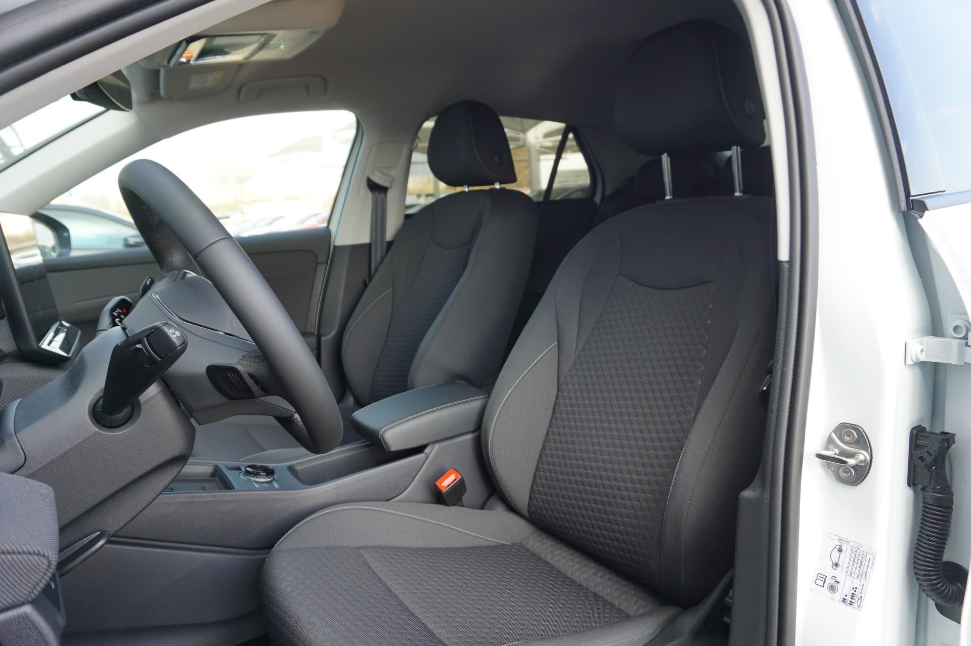 Volkswagen T-Roc 1.5 eTsi 150pk DSG Life First Edition - Afbeelding 4