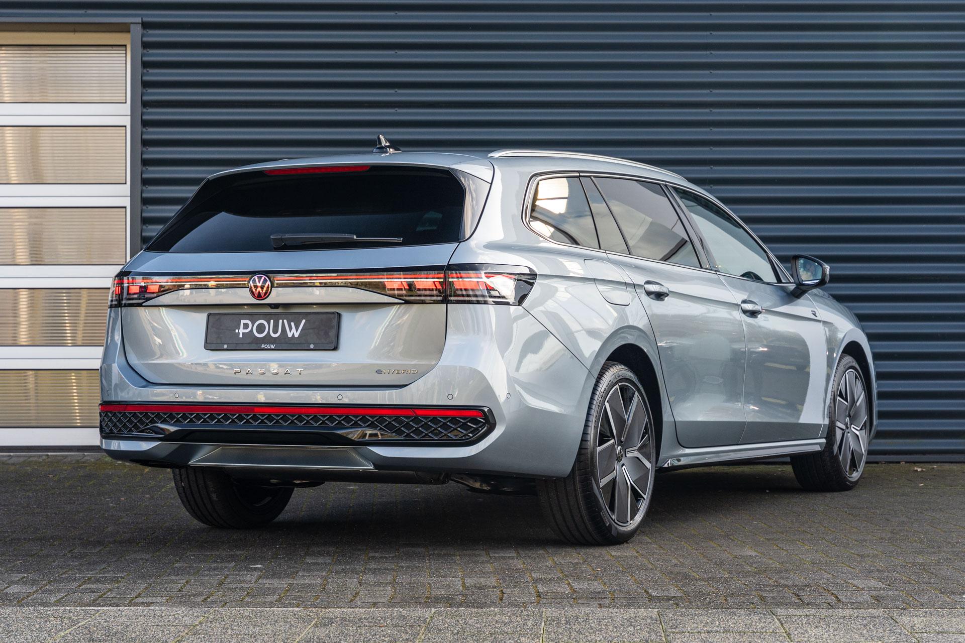 Volkswagen Passat Variant 1.5 eHybrid  204pk R-Line Edition - Afbeelding 2