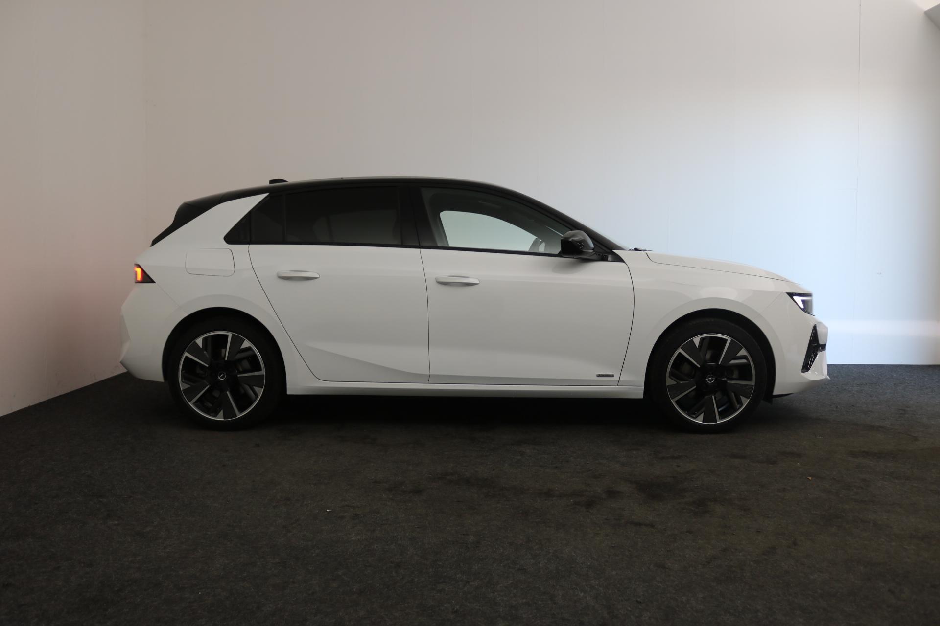 Opel Astra Electric ULTIMATE *ALCANTARA*OPEN DAK*STUUR ZETELVERWARMING*DAB*GPS*CARPLAY* - Afbeelding 3