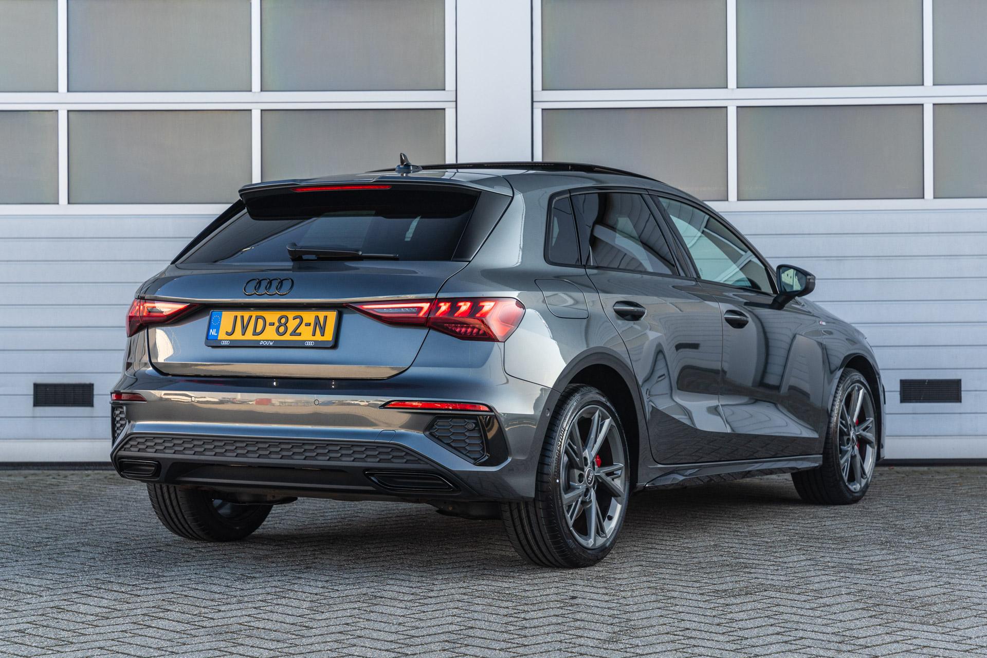 Audi A3 Sportback 45 TFSIe 245pk PHEV S Edition Competition - Afbeelding 2