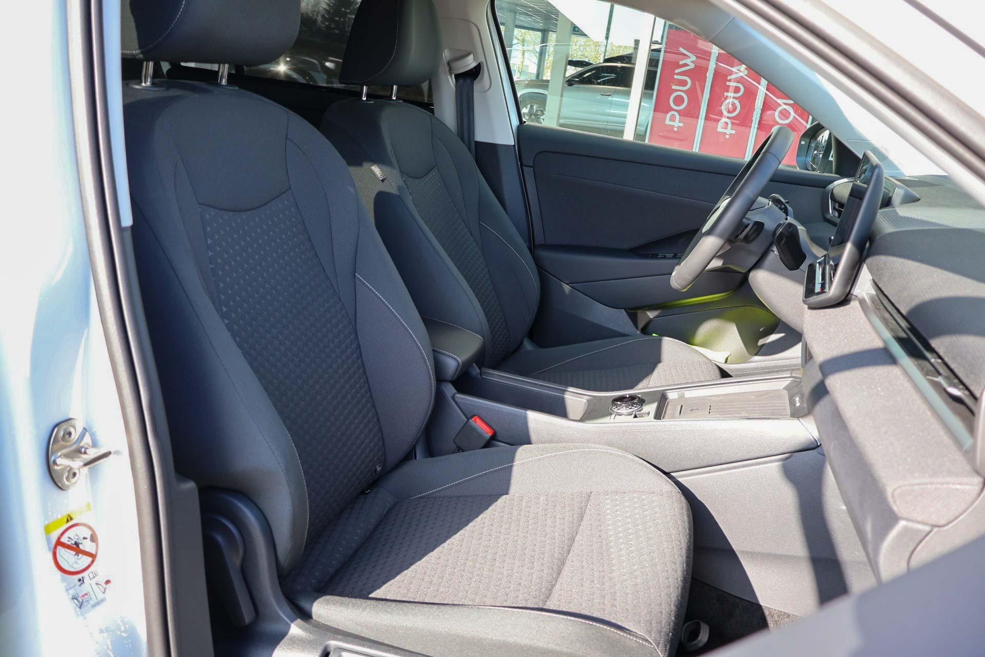 Volkswagen T-Roc 1.5 eTSI 116pk DSG Life First Edition - Afbeelding 4