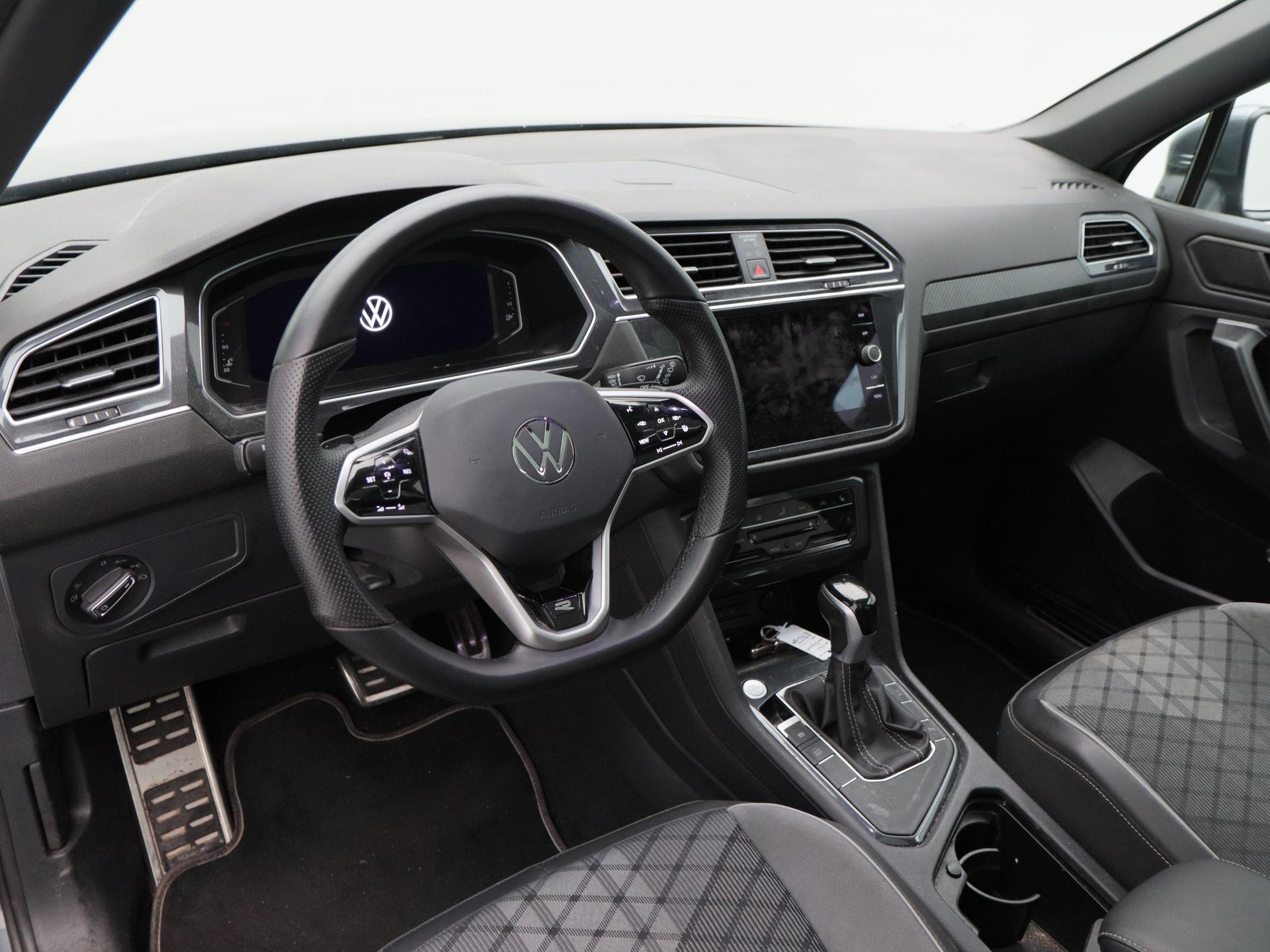 Volkswagen Tiguan Allspace 1.5 TSi 150 Pk Automaat R-Line Business+ 7 Pers - Afbeelding 3