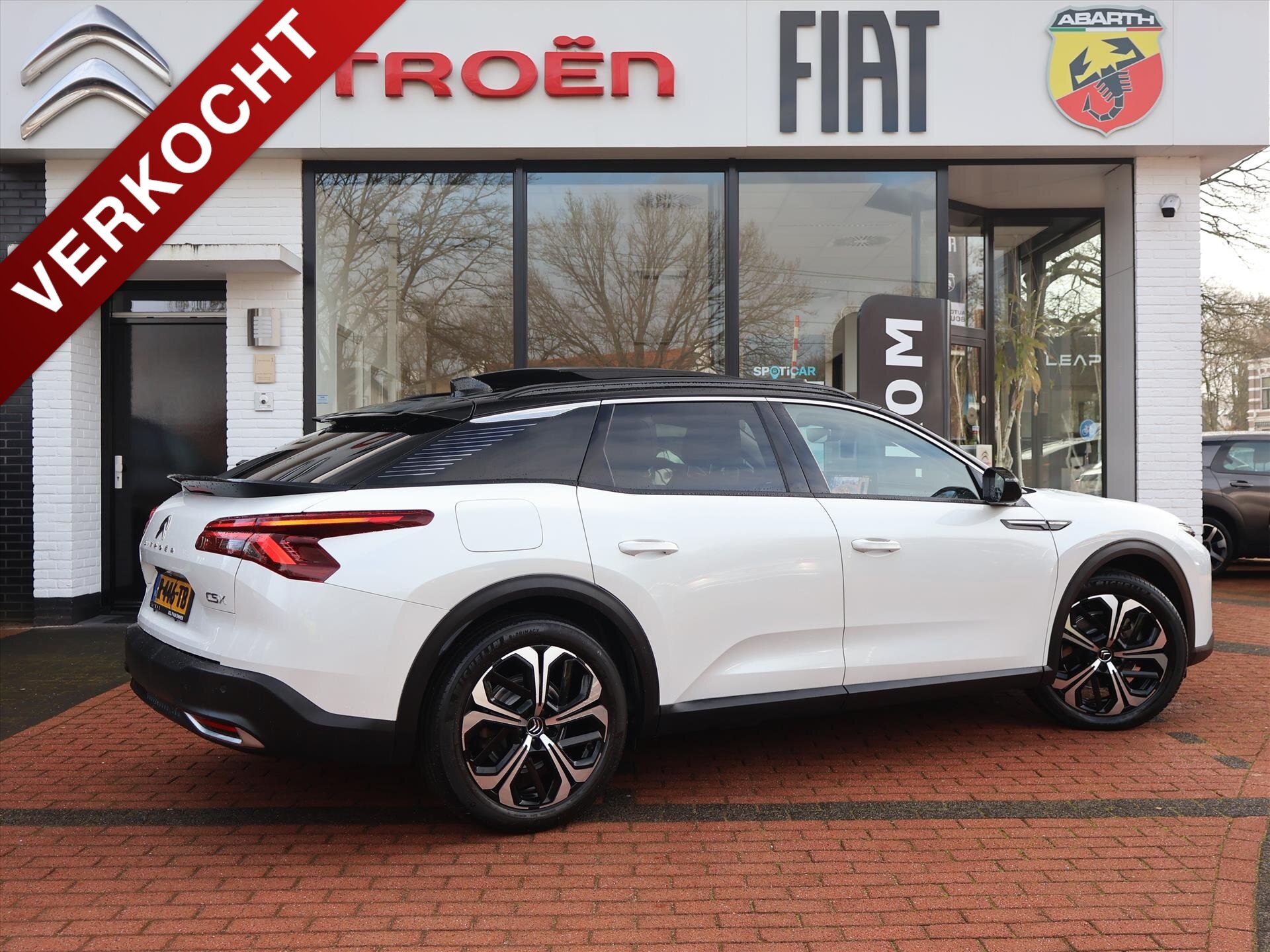 Citroën C5 X Plug-In Hybride 225PK e-EAT8 Automaat Shine, Rijklaarprijs | Panoramadak | Camera | Dakrails | Navigatie