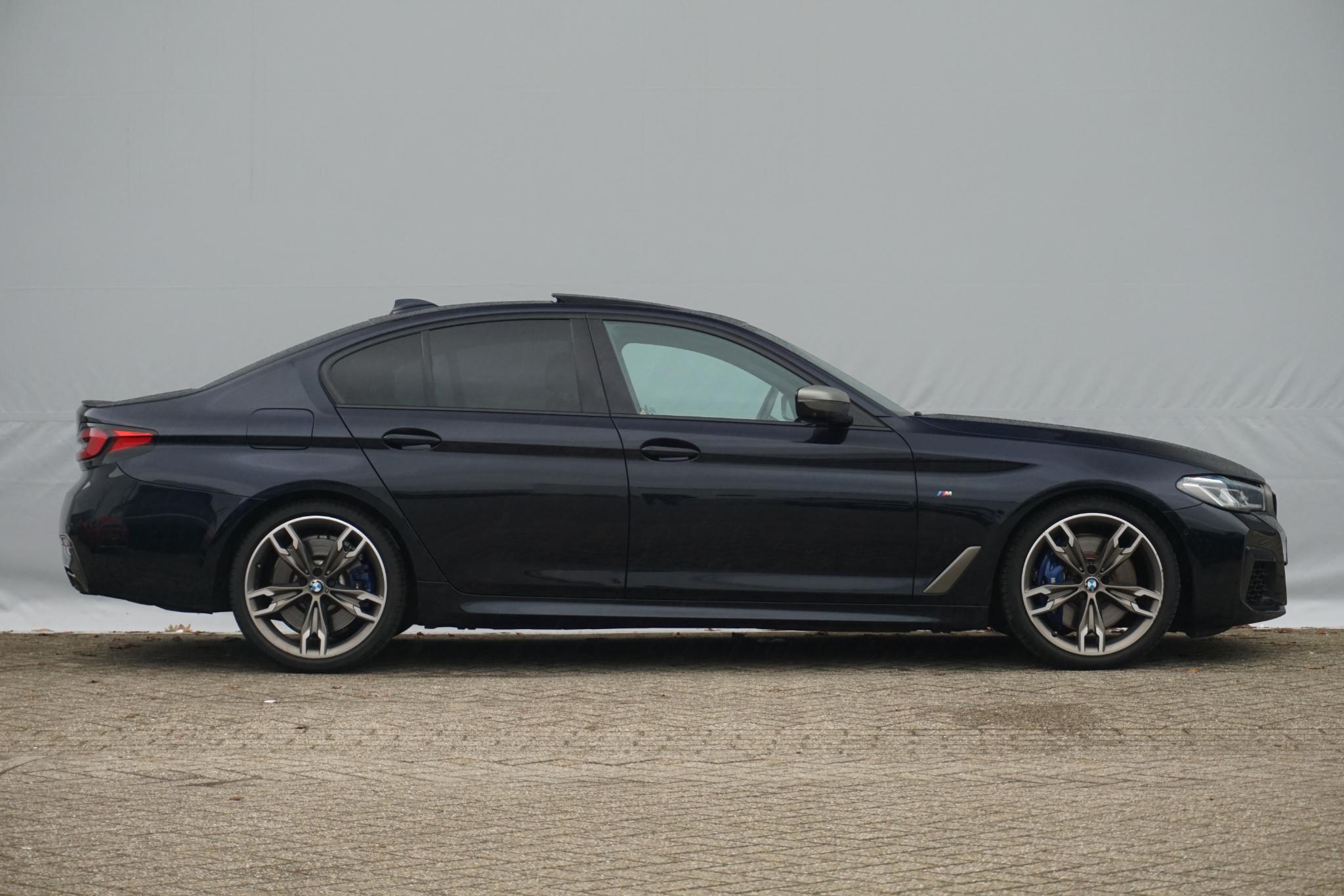 BMW 5 Serie Sedan M550i xDrive - Afbeelding 4