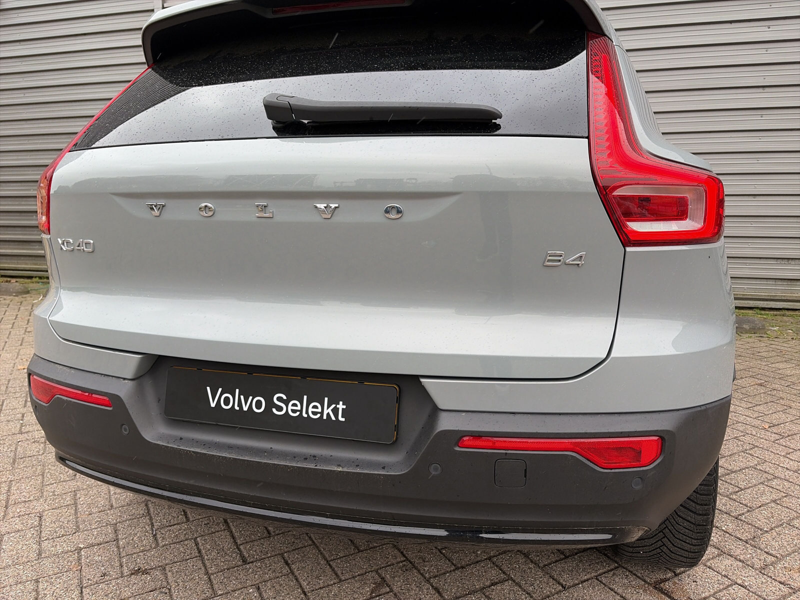 Volvo XC40 2.0 B4 Plus Dark - Afbeelding 5