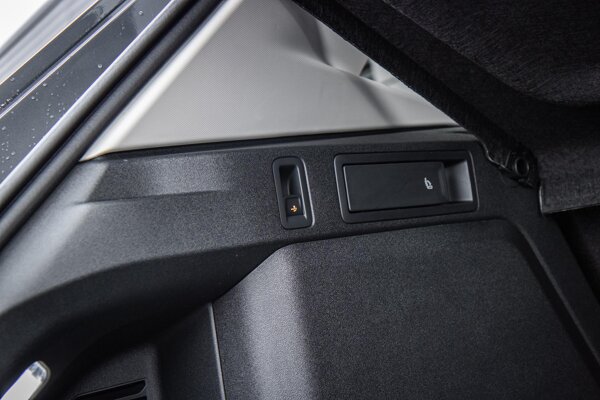 trekhaak elektrisch uitklapbaar trekhaak elektrisch uitklapbaar