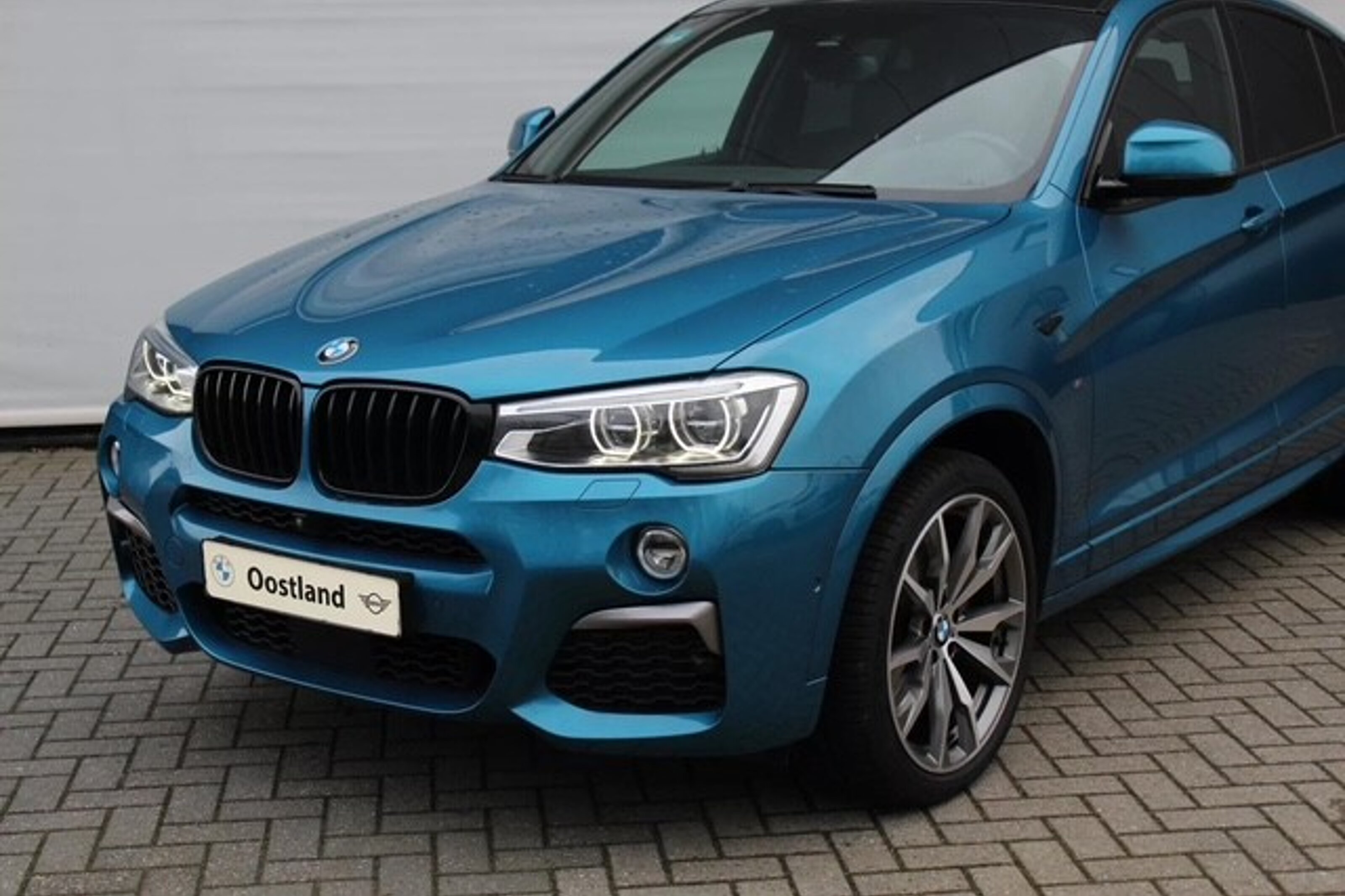 BMW X4 8