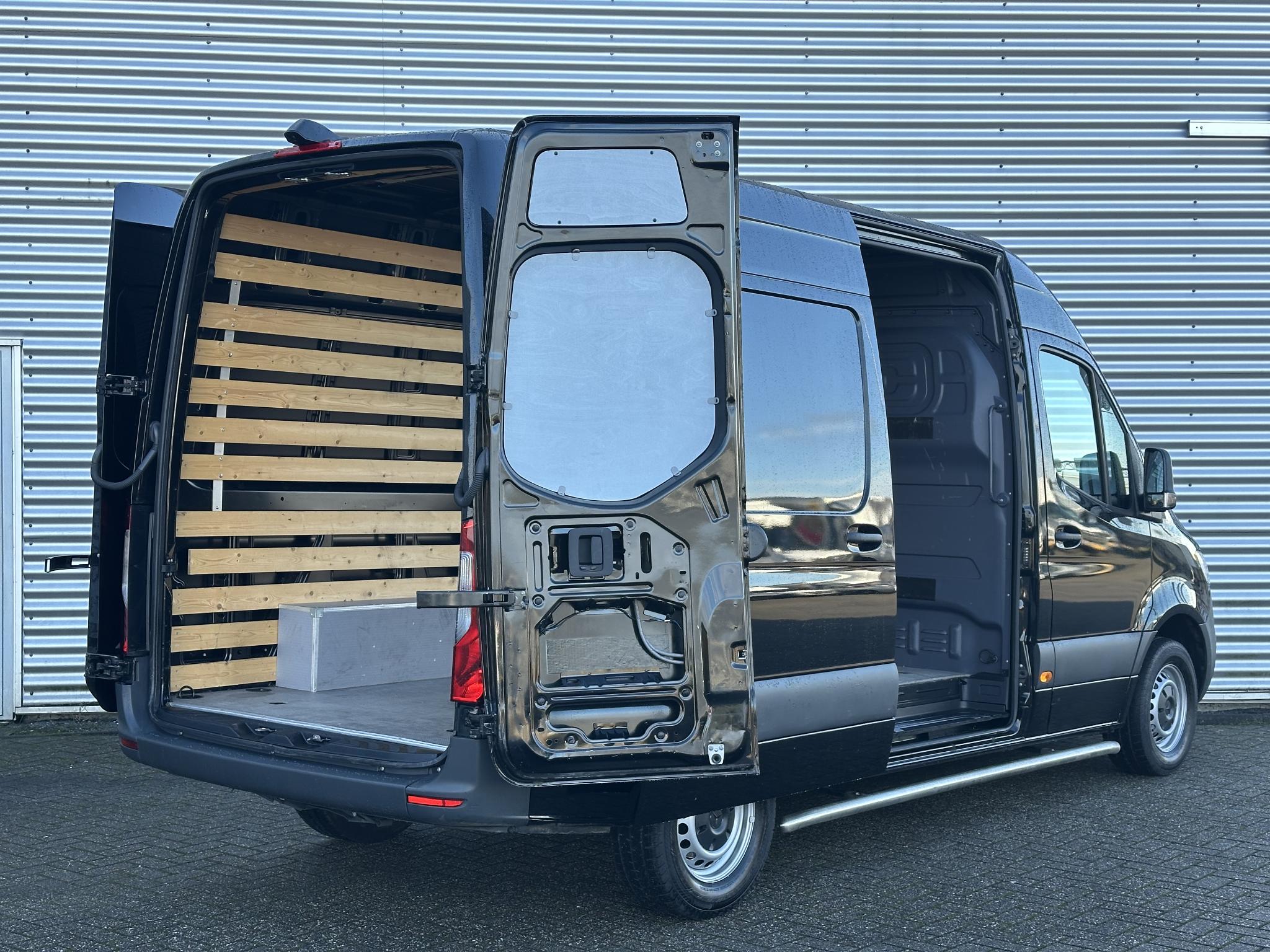 Mercedes-Benz Sprinter 315 CDI  L2H2 Automaat Carplay Navigatie Camera - Afbeelding 2