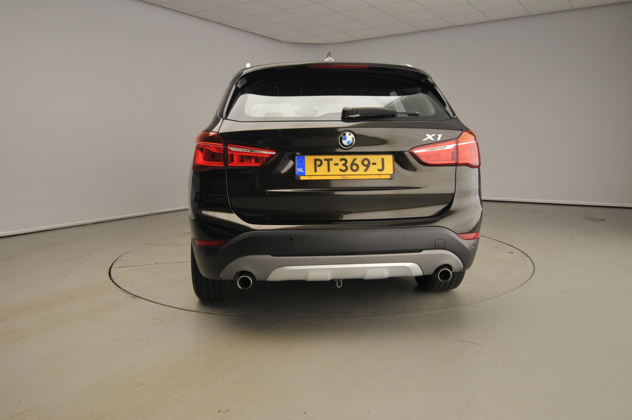 BMW X1 sDrive20i Executive - Afbeelding 3