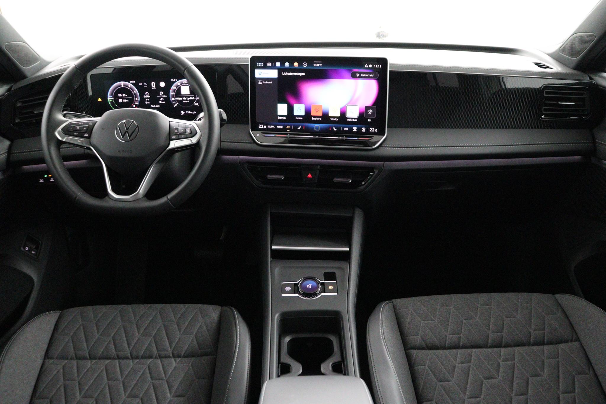 Volkswagen Tiguan Life Edition 1.5 eHybrid 150 kW / 204 PK SUV 6 ver - Afbeelding 4