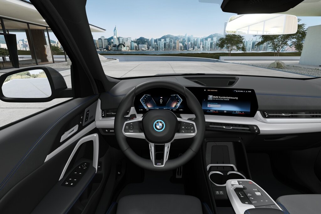BMW iX1 7