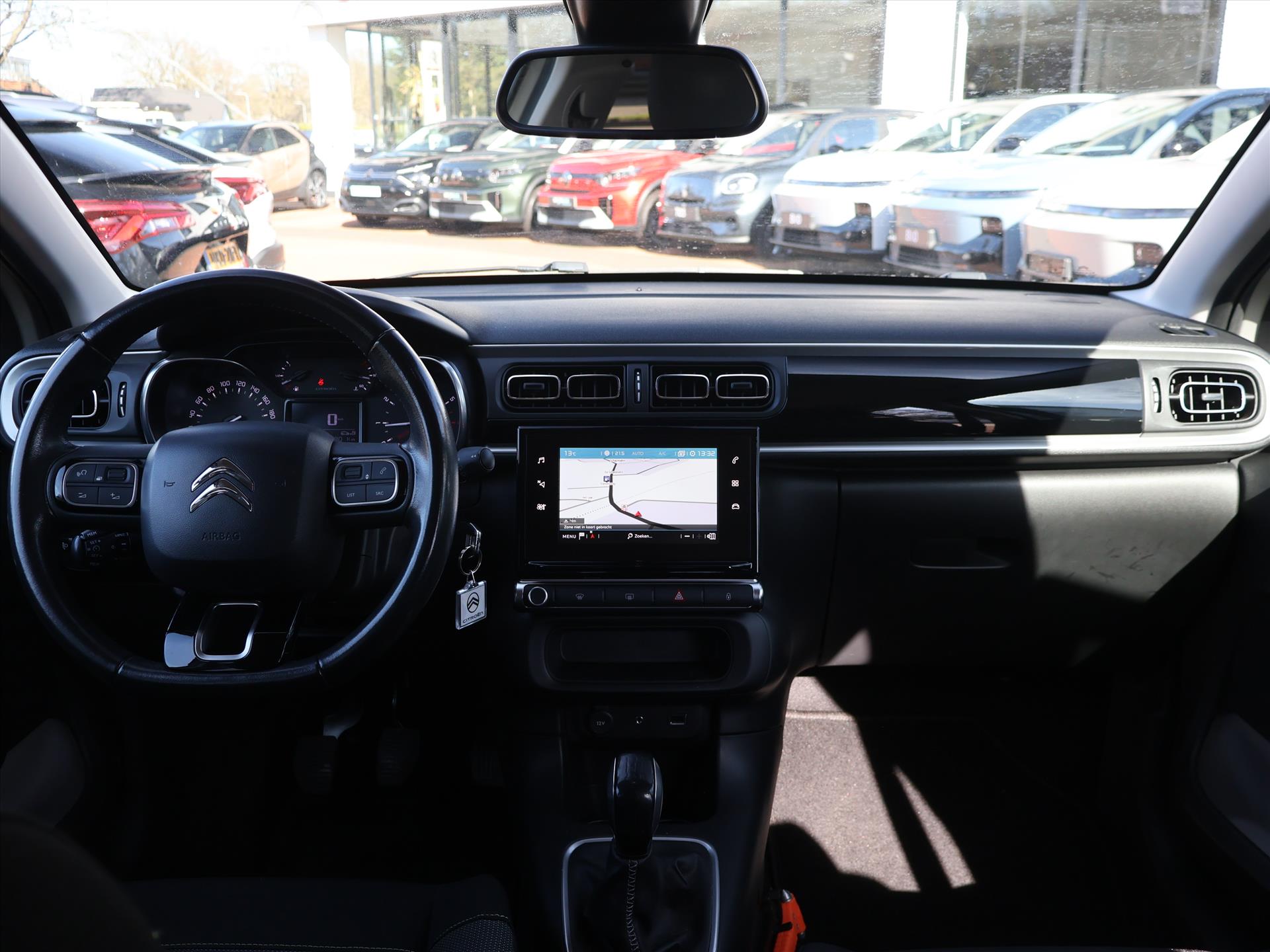 Citroën C3 PureTech 82PK Shine, Rijklaarprijs | Navigatie | Camera | Trekhaak | Parkeersensoren - Afbeelding 5