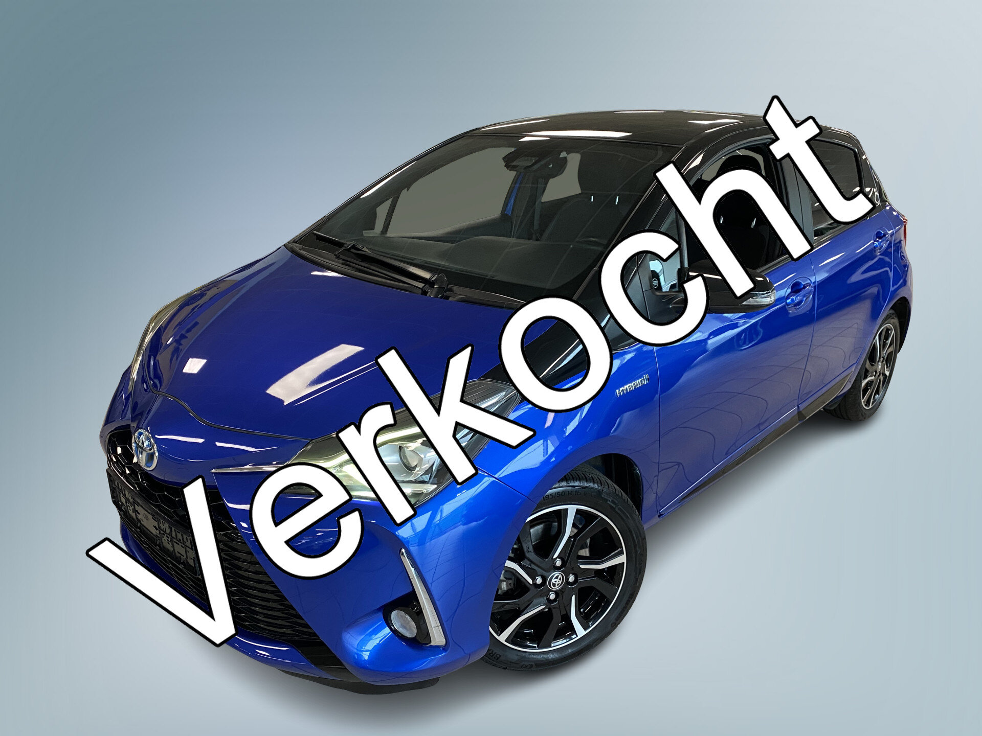 Toyota Yaris 1.5 Hybrid Bi-Tone