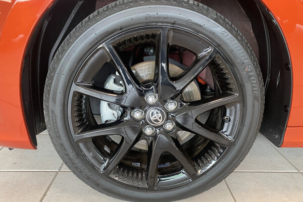 Lichtmetalen velgen 17"