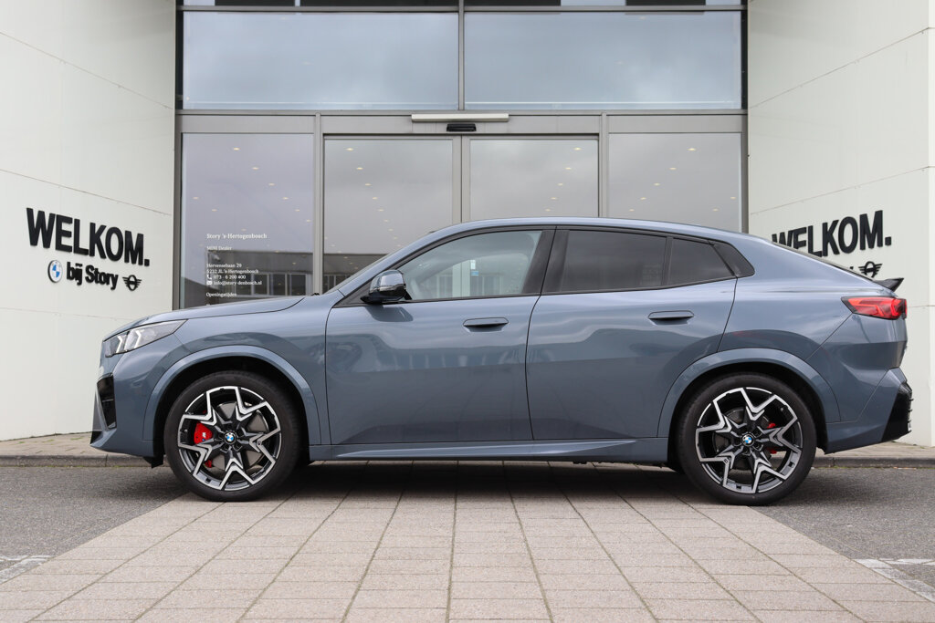 BMW X2 8