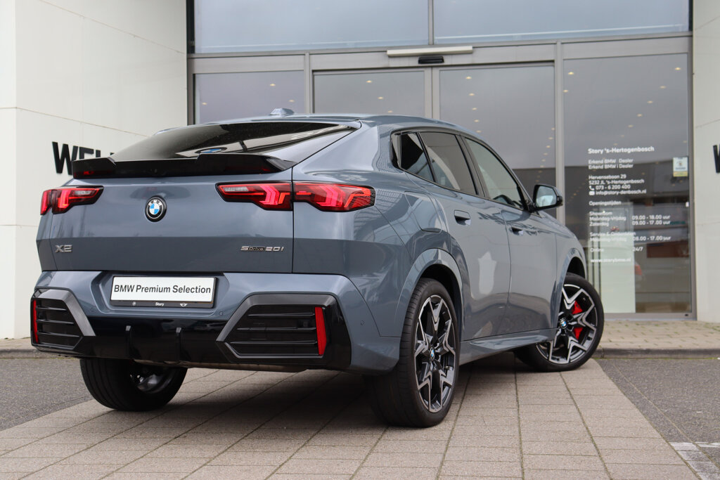 BMW X2 13