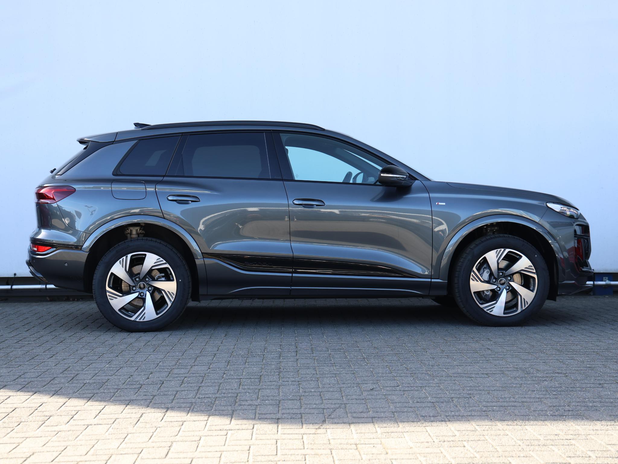 Audi Q6 e-tron S edition 83Kwh | 252 PK SUV Elektrisch - Afbeelding 2