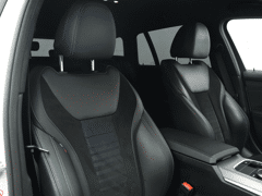 BMW 3 Serie Touring 330e M Sport High Executive 292PK | Trekhaak | Navi | de - Afbeelding 3