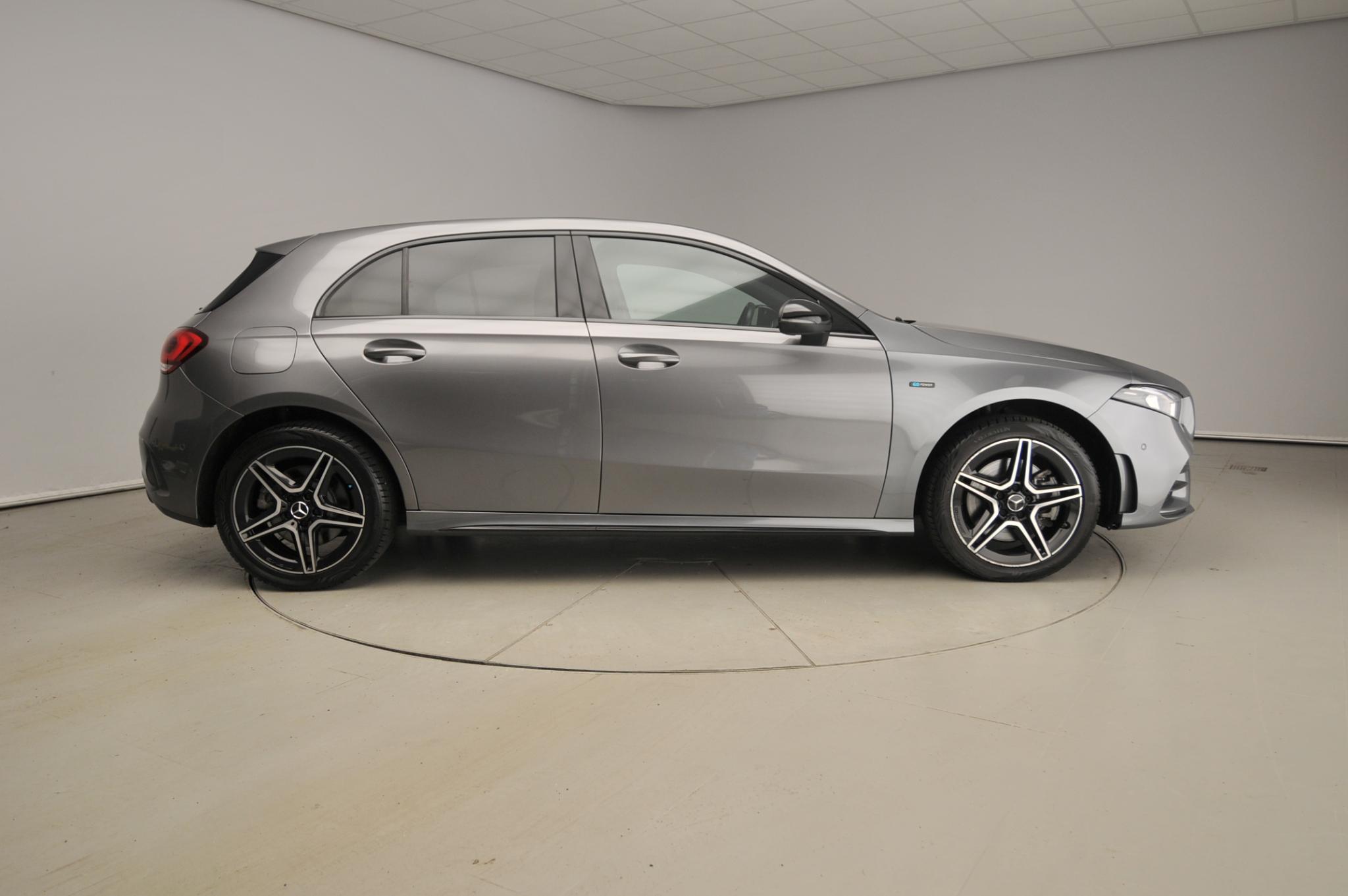 Mercedes-Benz A-Klasse 250 e Business Solution AMG Limited - Bild 5