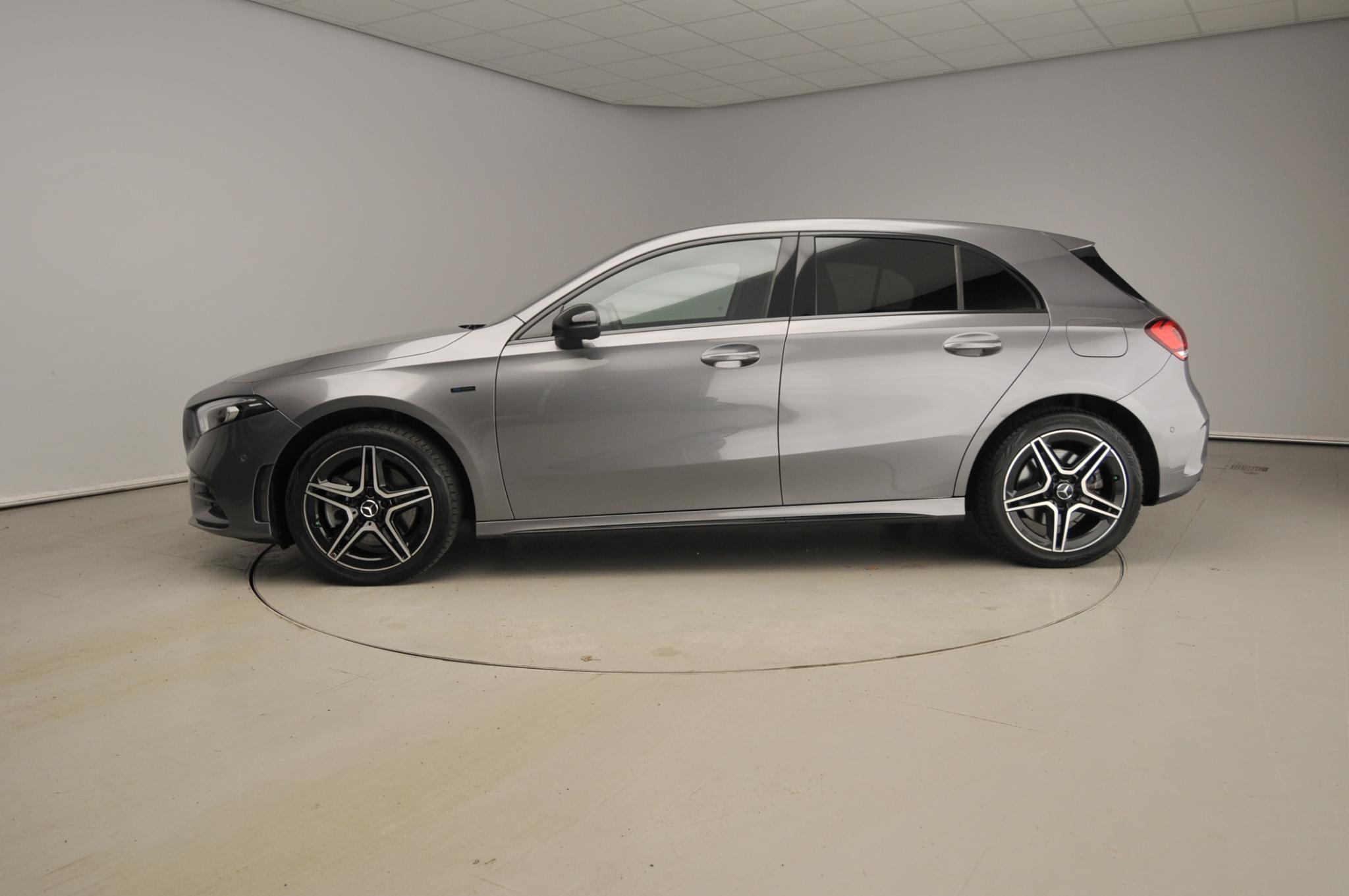Mercedes-Benz A-Klasse 250 e Business Solution AMG Limited - Afbeelding 3