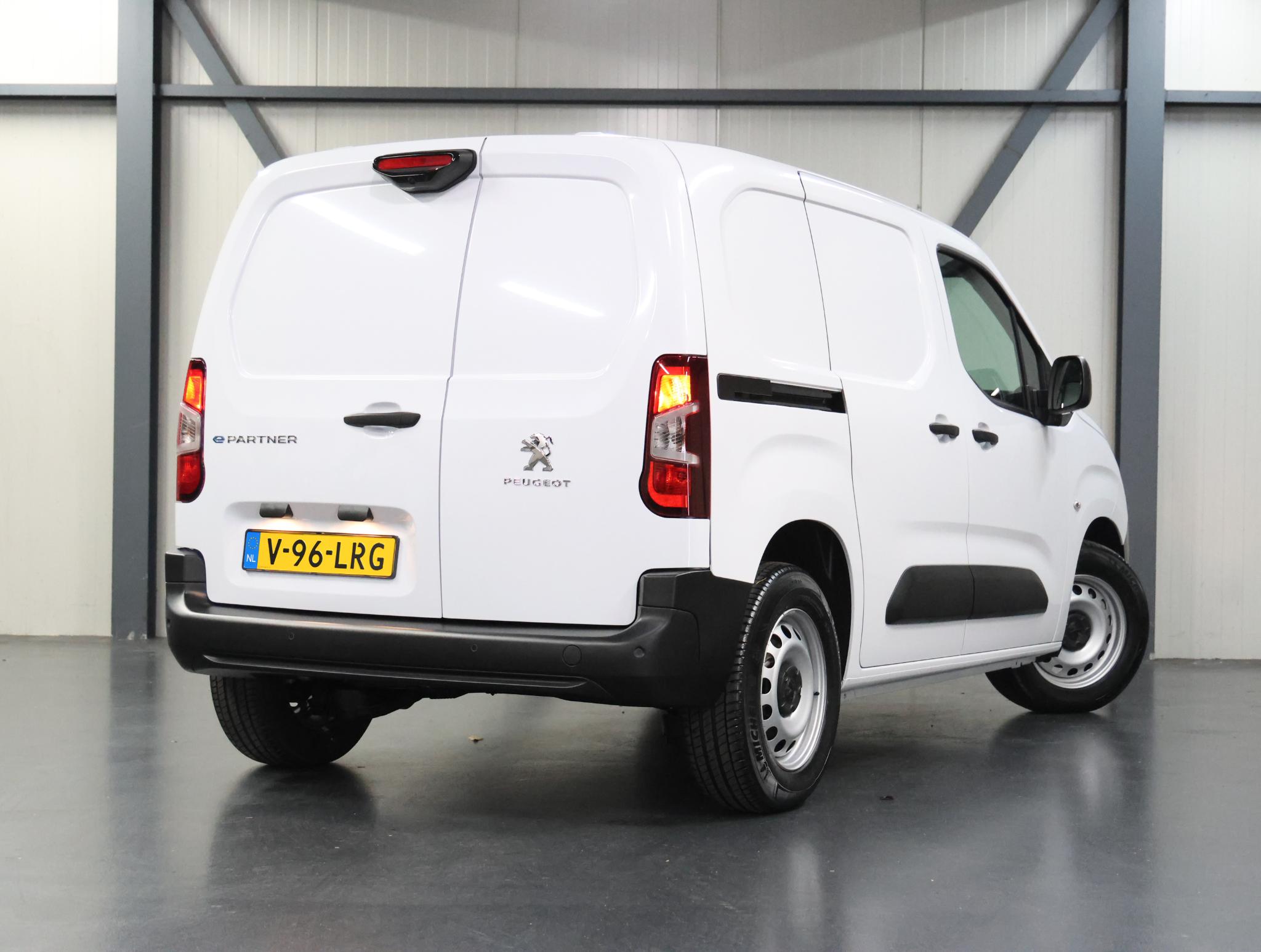 Peugeot e-Partner 136PK L1 50 kWh - Afbeelding 3