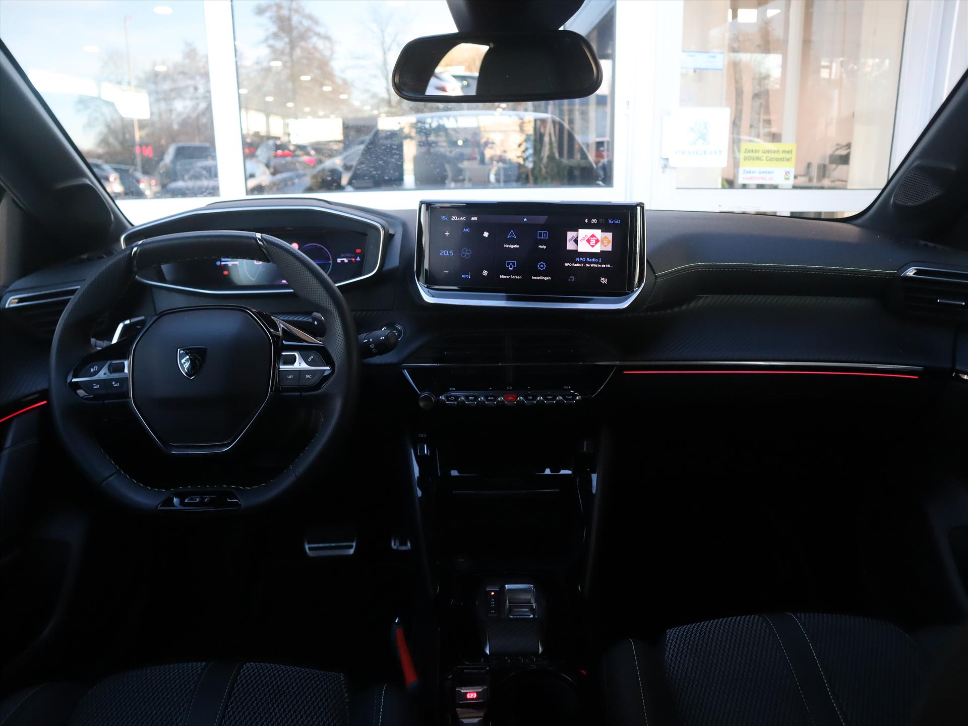 Peugeot 208 GT HYBRID 145pk e-DCS6 automaat, Rijklaarprijs, Camera voor en achter Adaptieve cruise control Keyless entry & start - Afbeelding 5