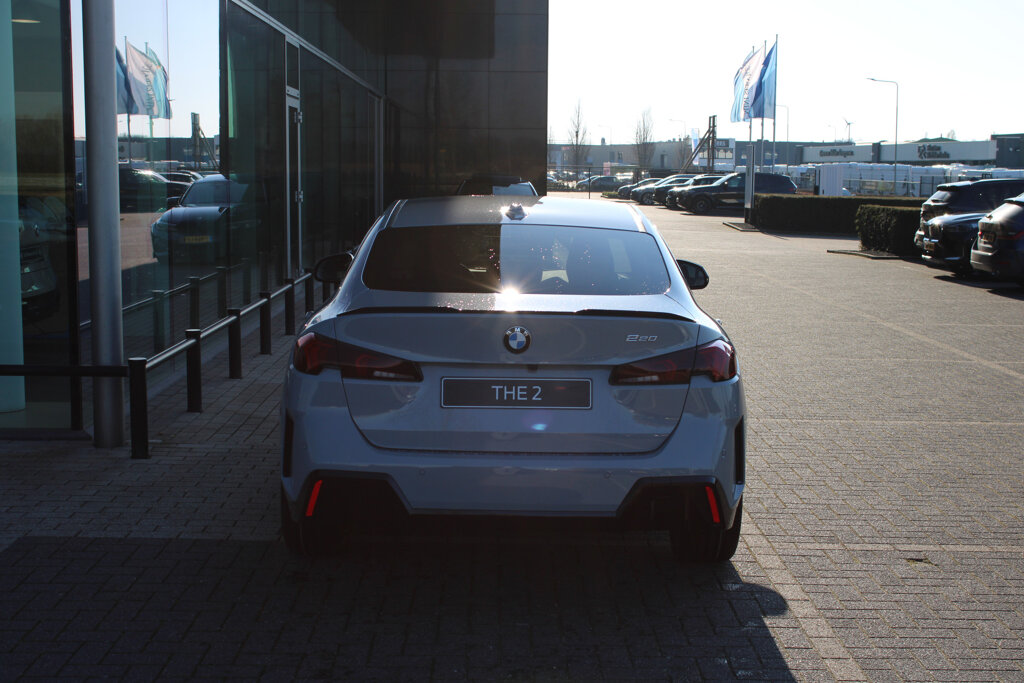 BMW 2 Serie 8