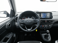 Hyundai i10 1.0 Comfort | Stoelverwarming | Navigatie via App | PDC Achter - Afbeelding 3