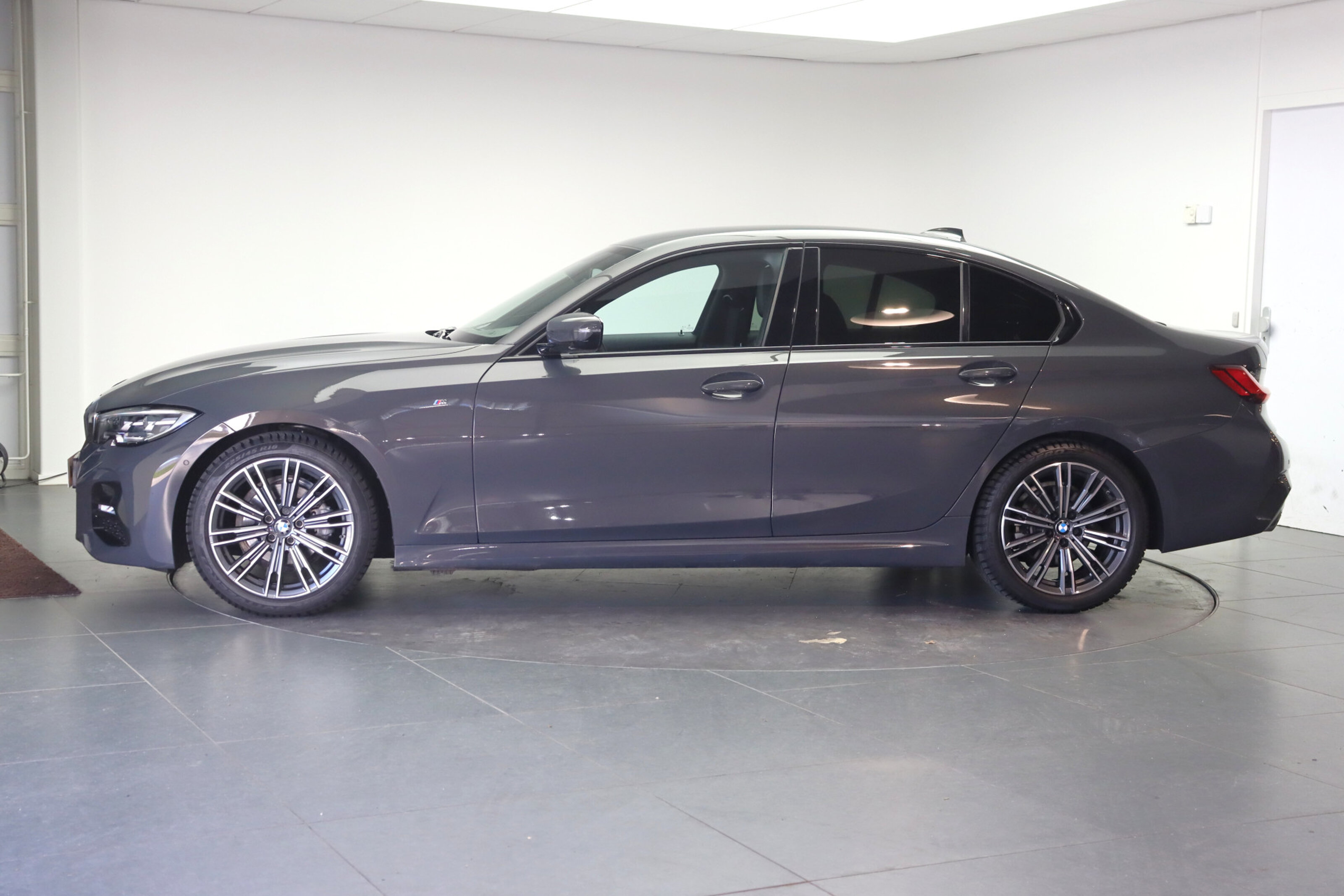 BMW 3 Serie 318i Executive M Sport Automaat