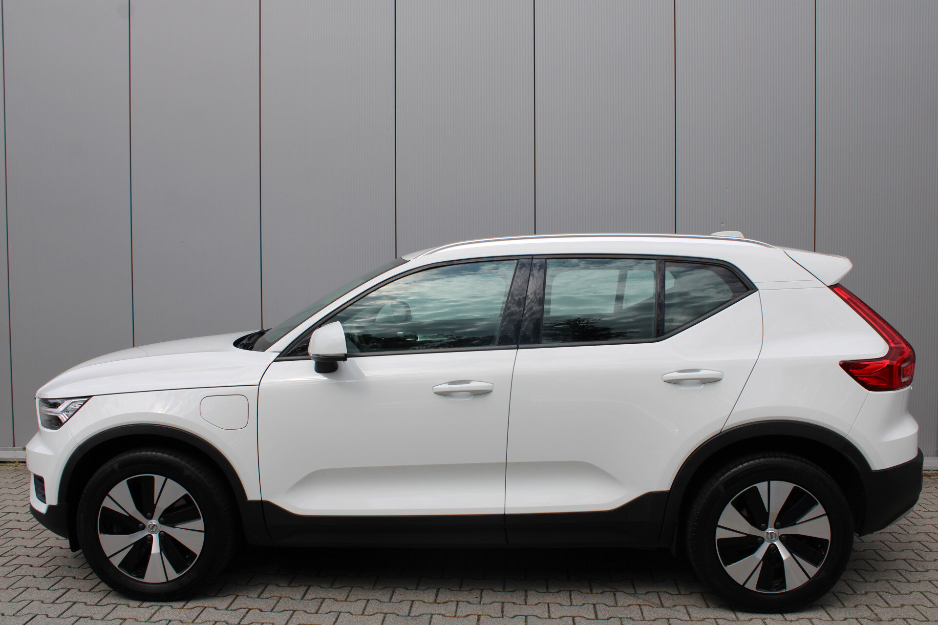 Volvo XC40 T5 Twin Engine Momentum Pro - Afbeelding 5