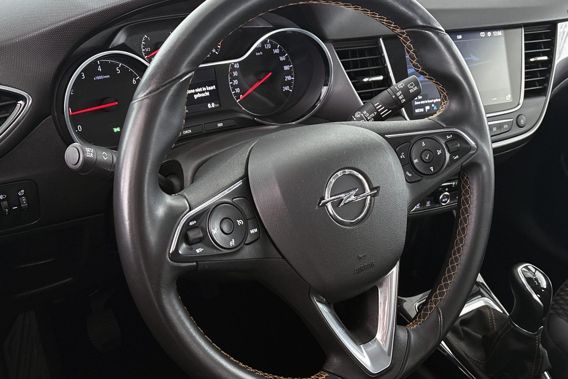 Opel Crossland X