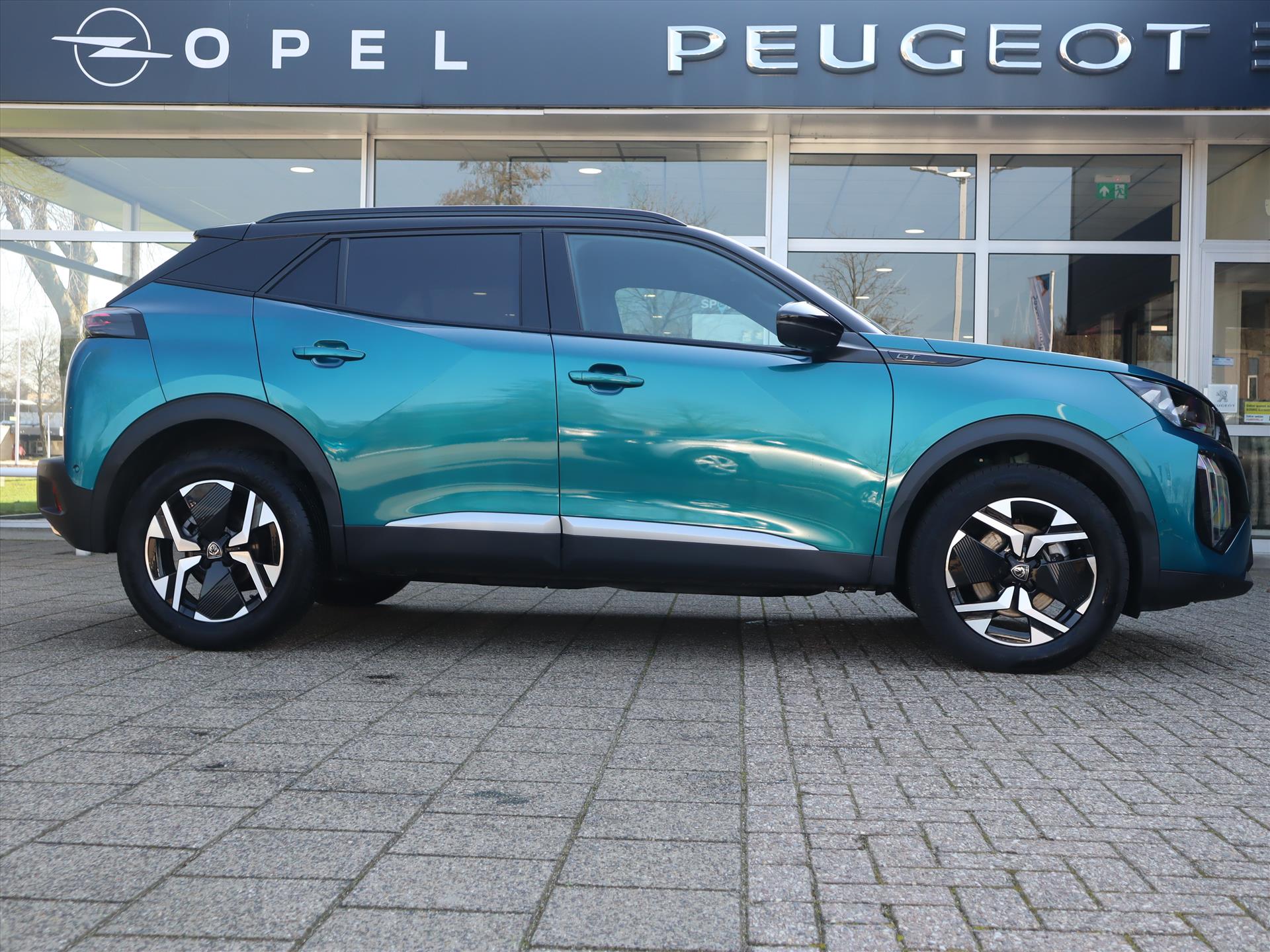 Peugeot 2008 SUV GT Hybrid 145pk e-DCS6 automaat, Rijklaarprijs, 360° Camera Elektr. verst. bestuurdersstoel Verwarmbare voorstoelen - Afbeelding 3
