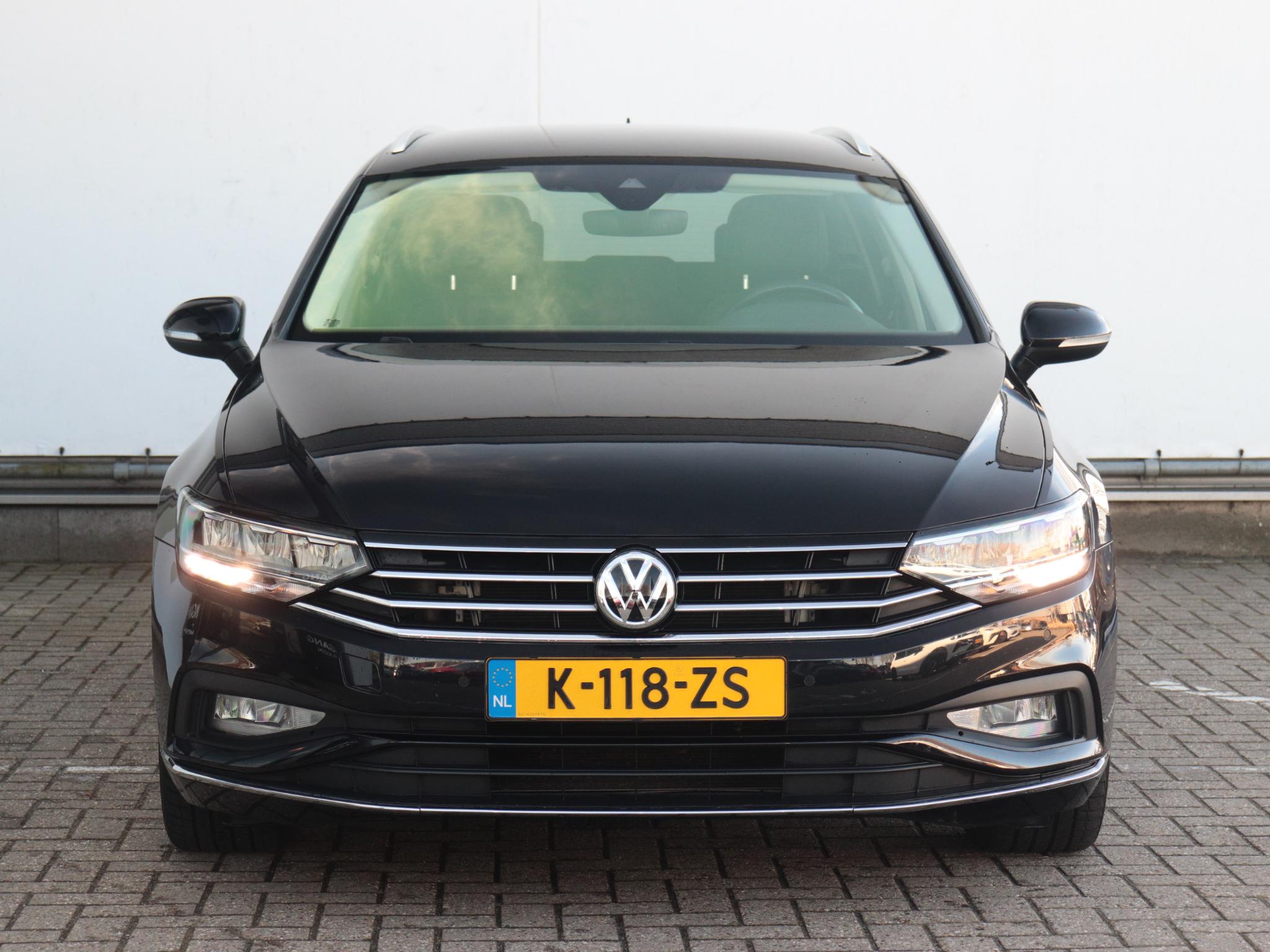 Volkswagen Passat Variant 1.5 TSI Elegance Business R - Afbeelding 2
