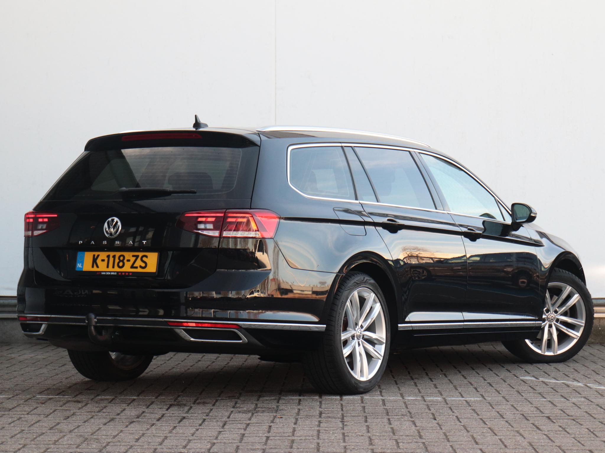 Volkswagen Passat Variant 1.5 TSI Elegance Business R - Afbeelding 5